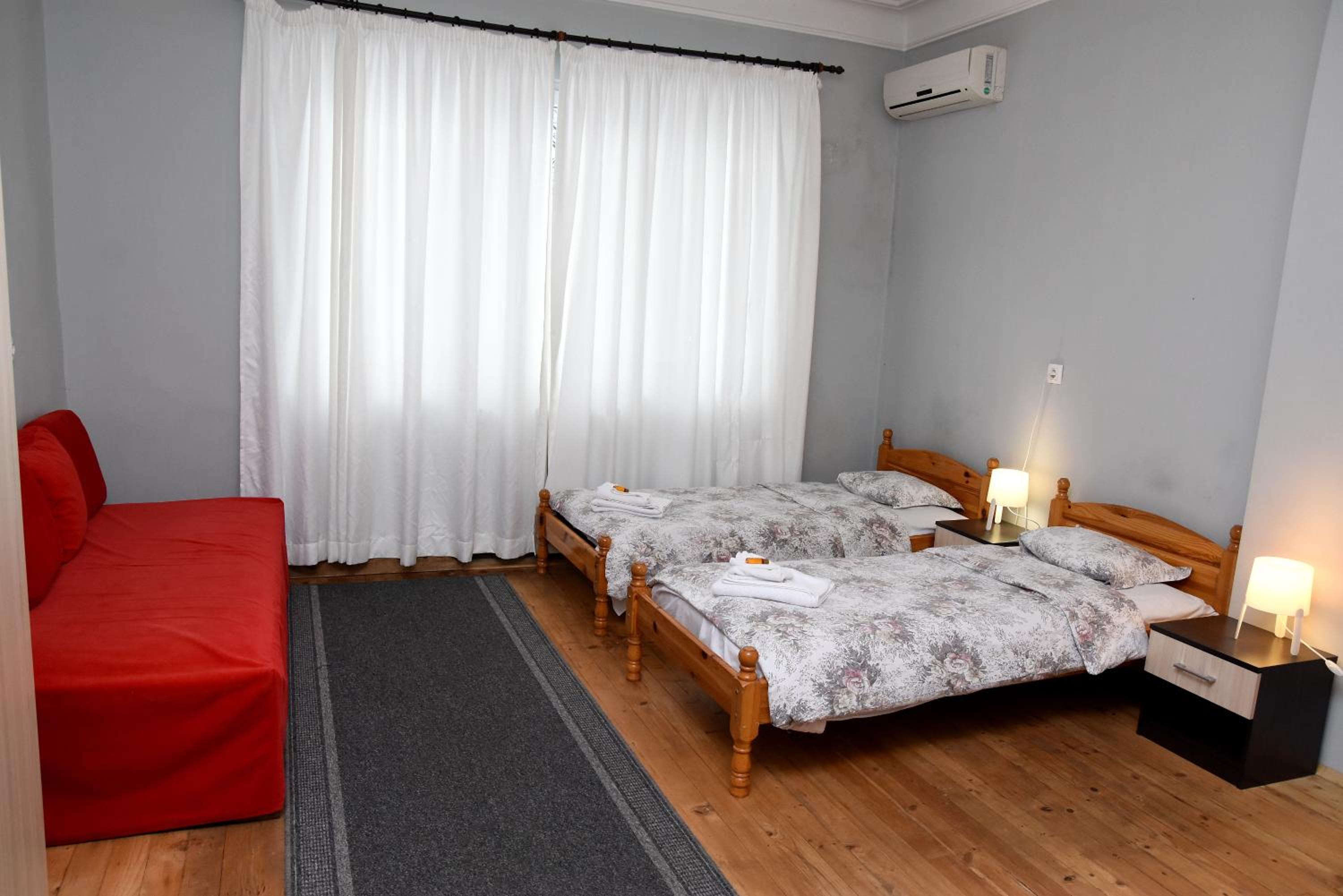 Triple Room with Private External Bathroom - Photo 11