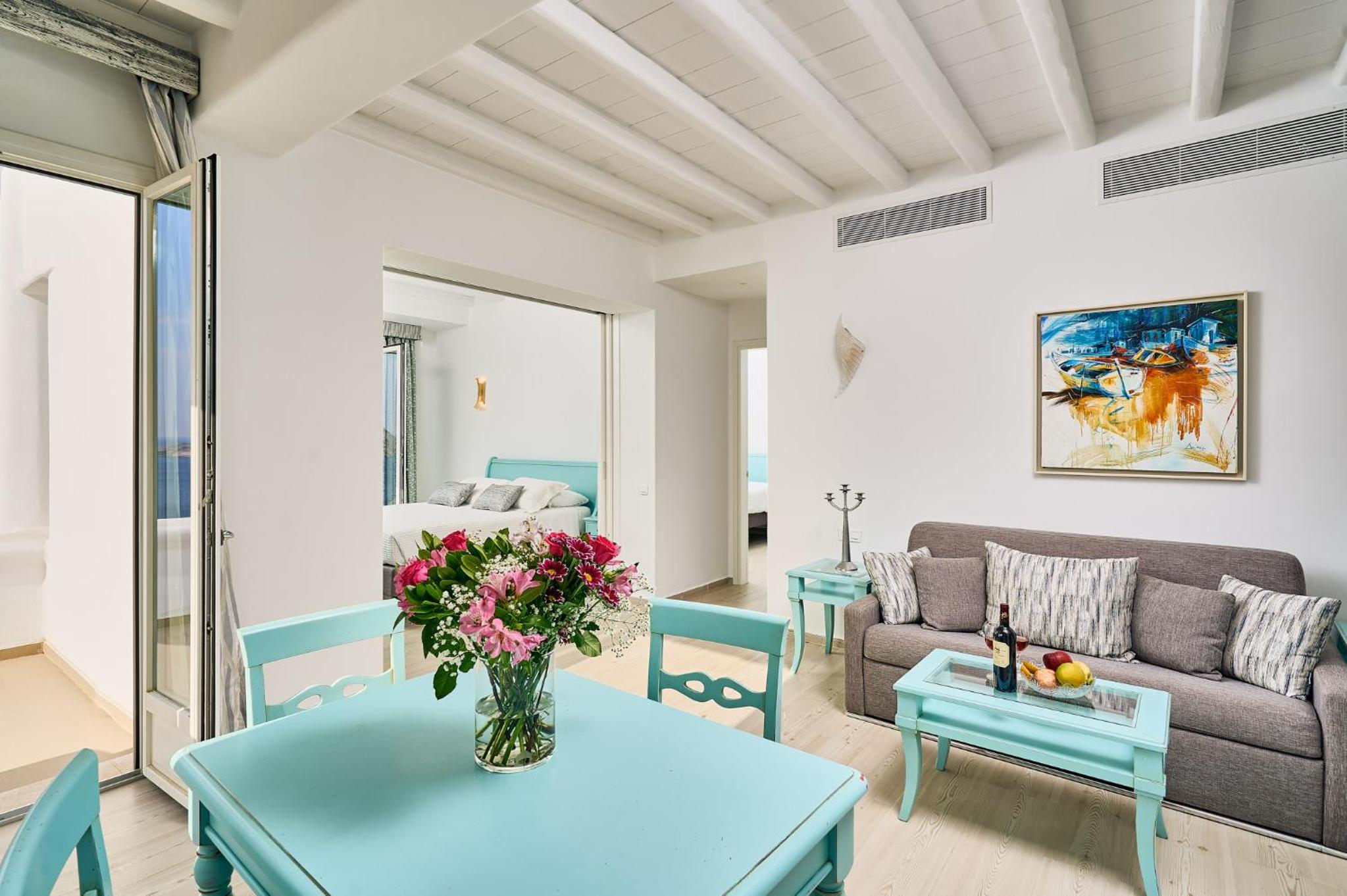 Three Bedroom Villa with Sea View - Photo 6