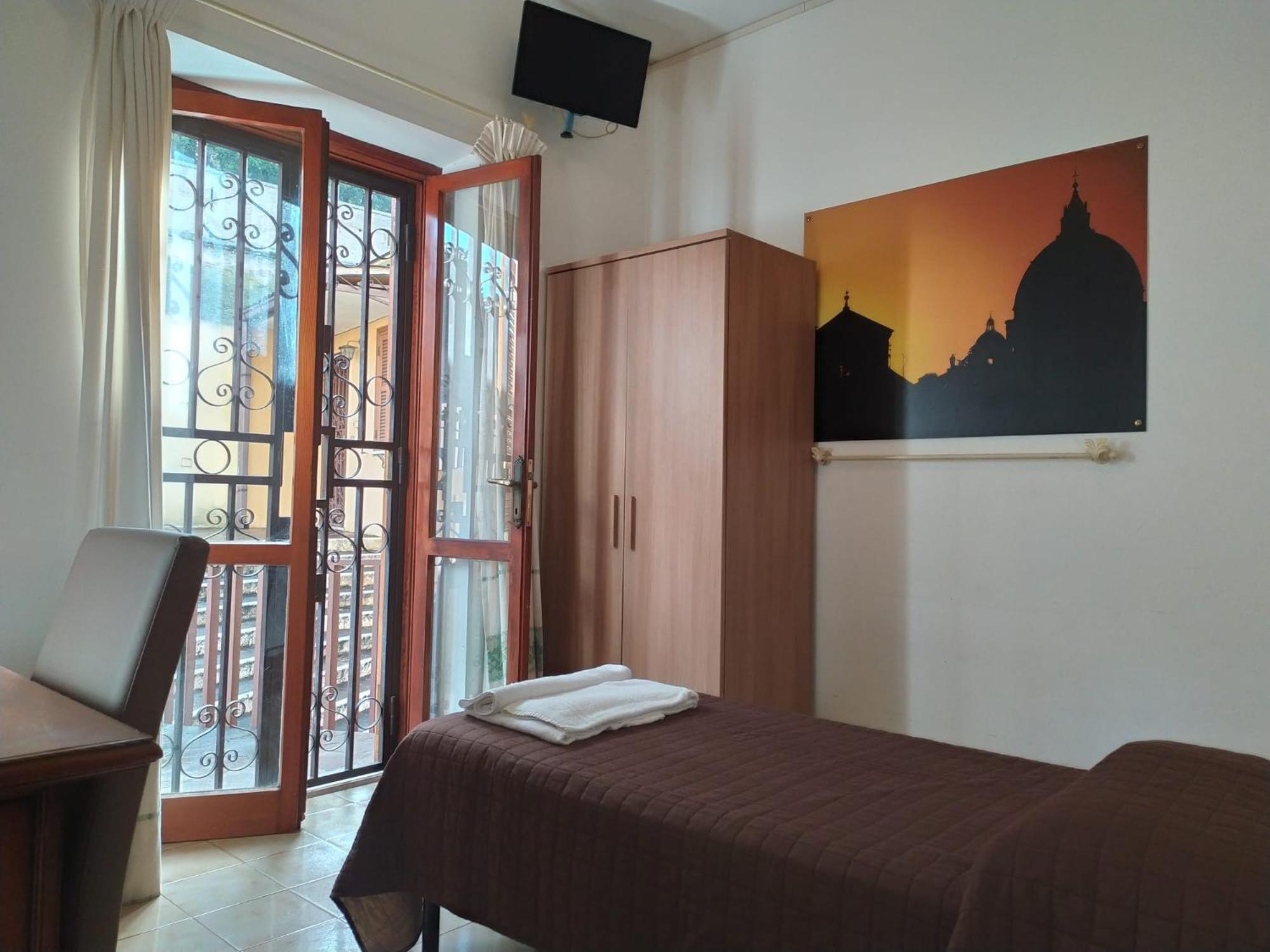 Economy Single Room photo 1