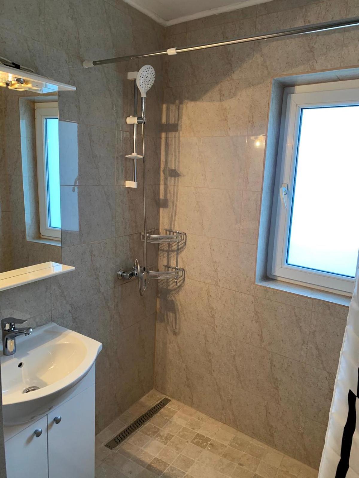 Triple Room with Balcony - Photo 2