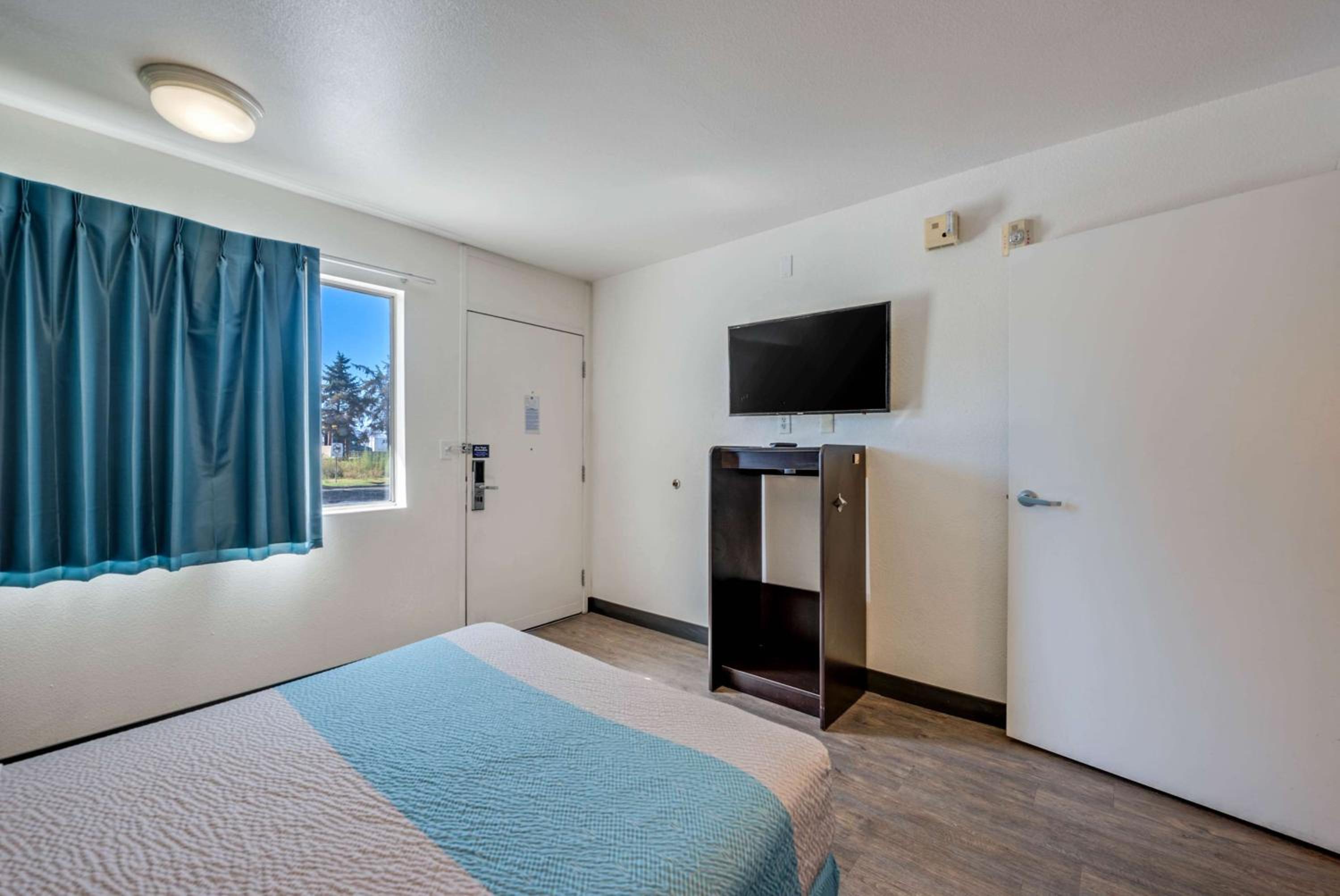 Double Room - Disability Access photo 1