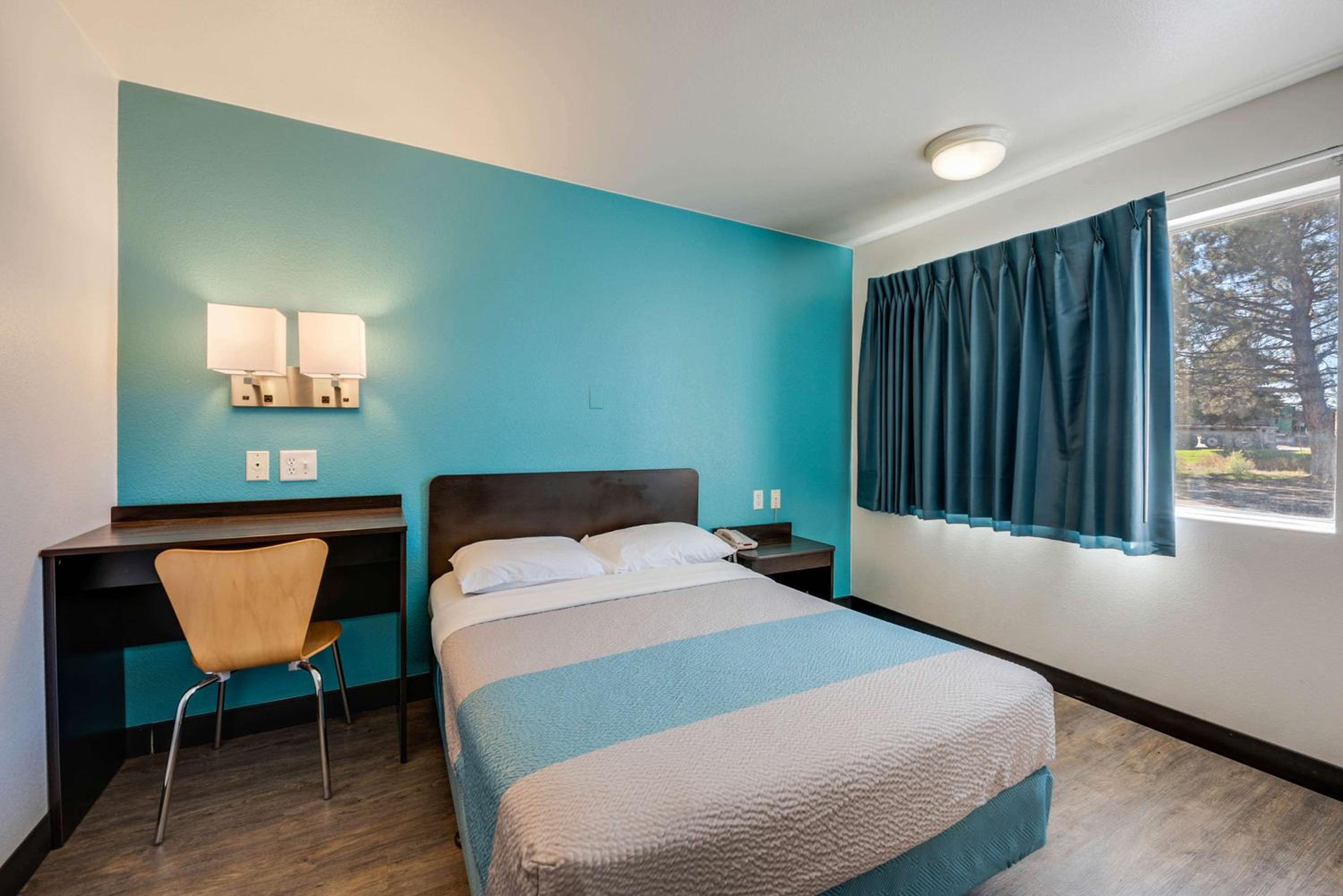 Double Room - Disability Access photo 2