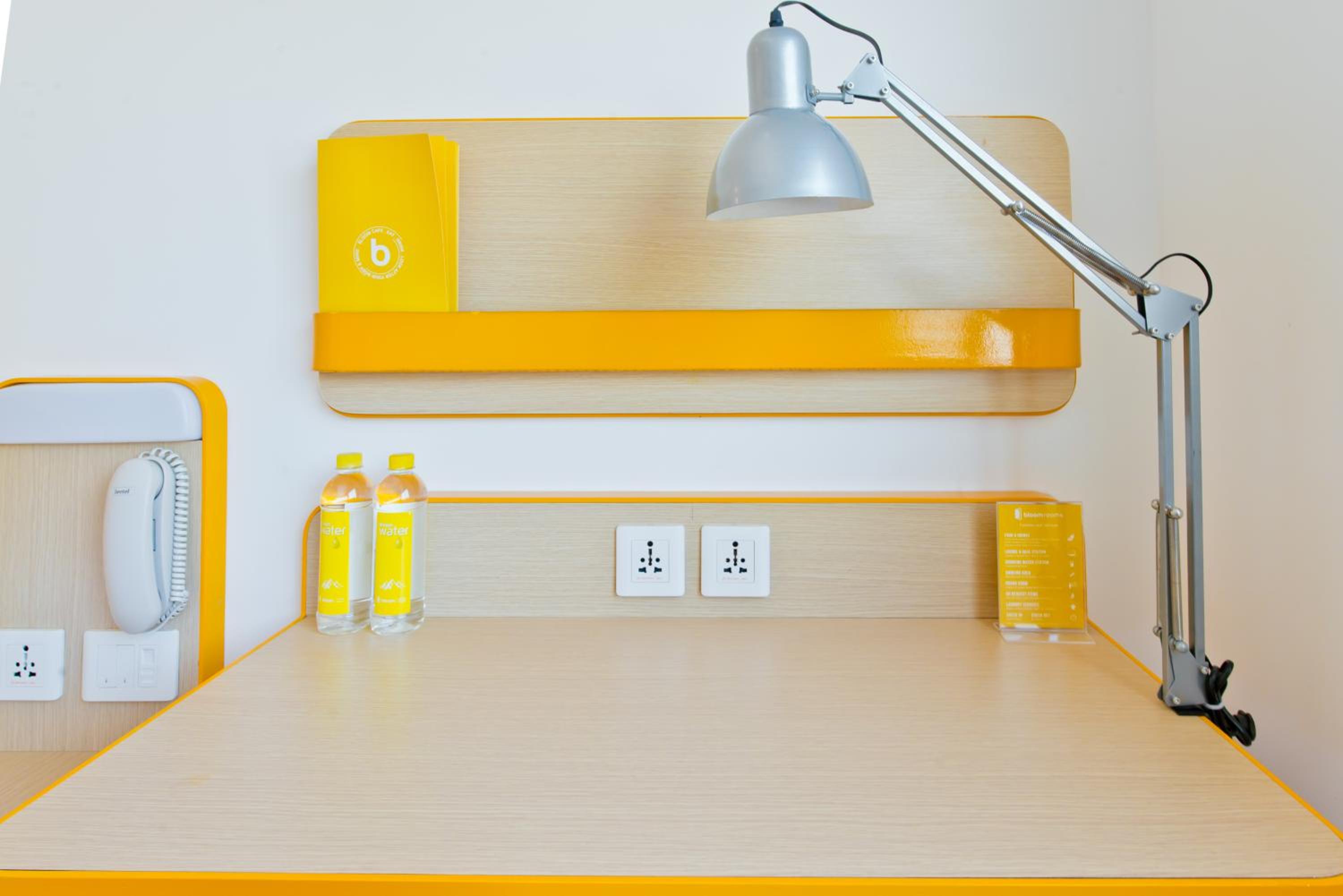 Standard Double Room - Photo 9