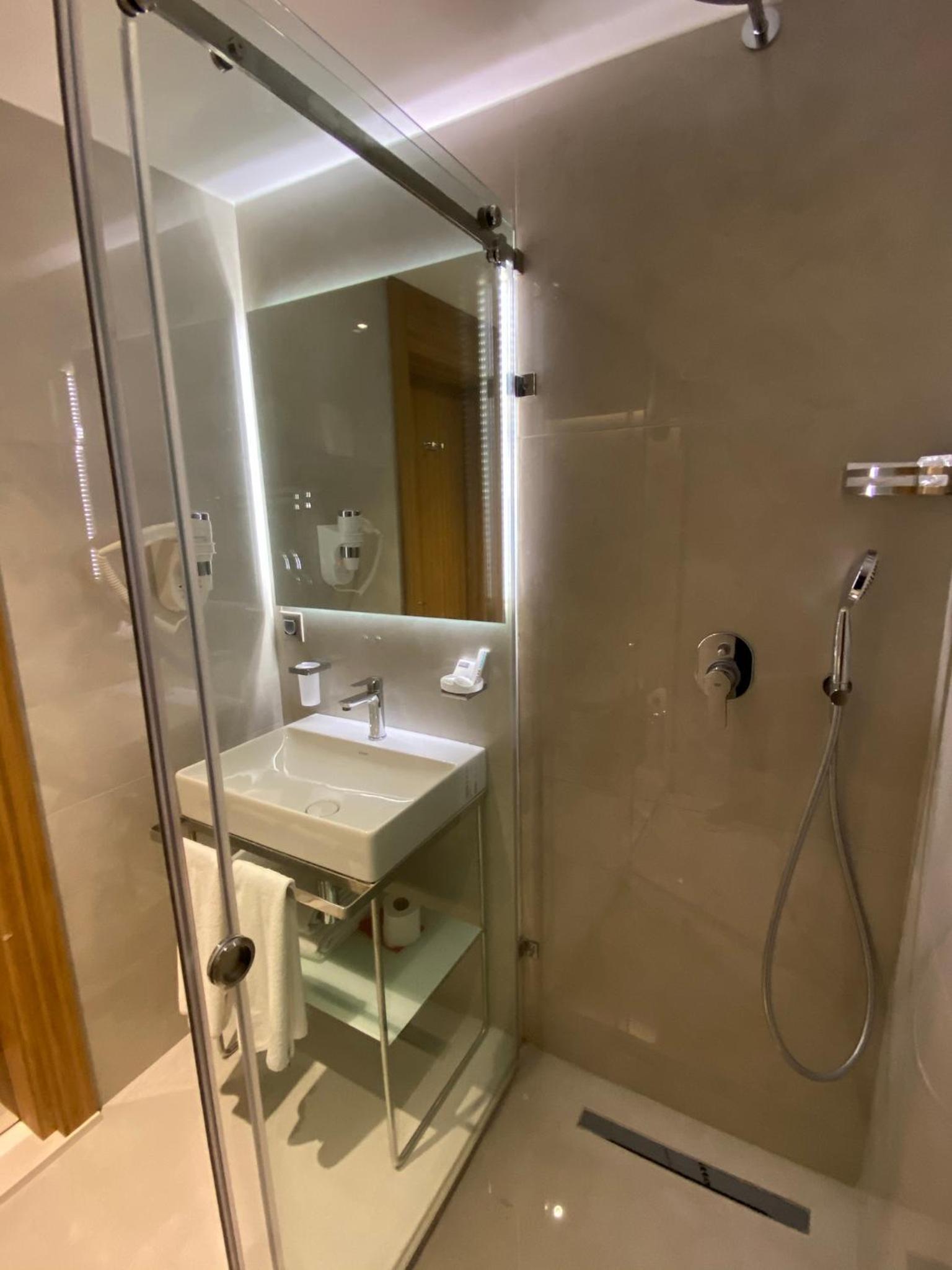 Available room