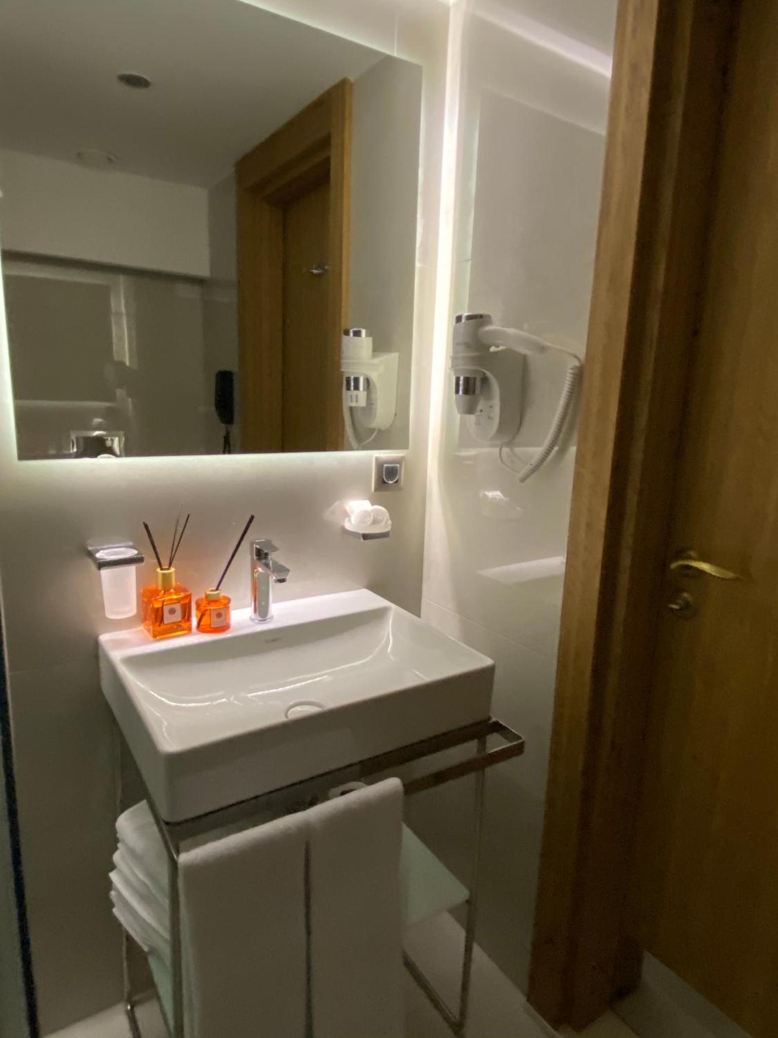 Available room