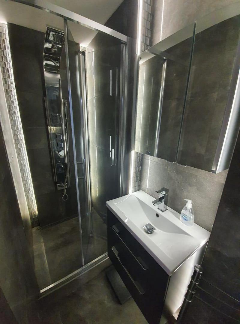 Apartment - Photo 15