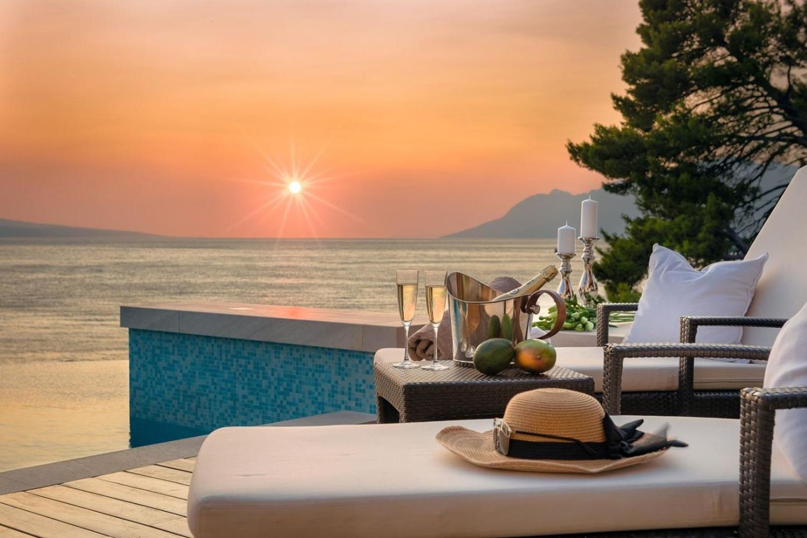 Villa photo 3