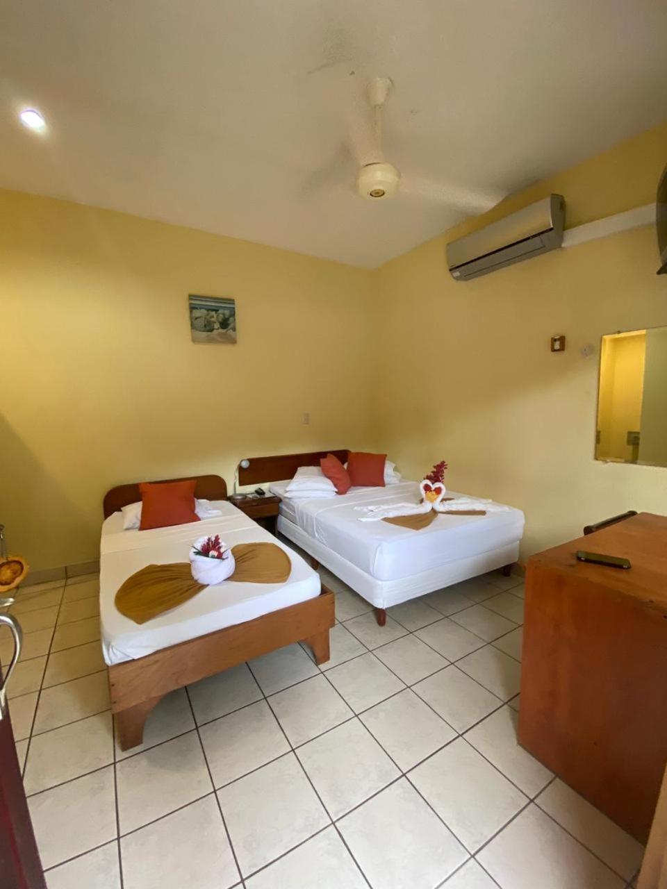 Budget Double Room photo 2