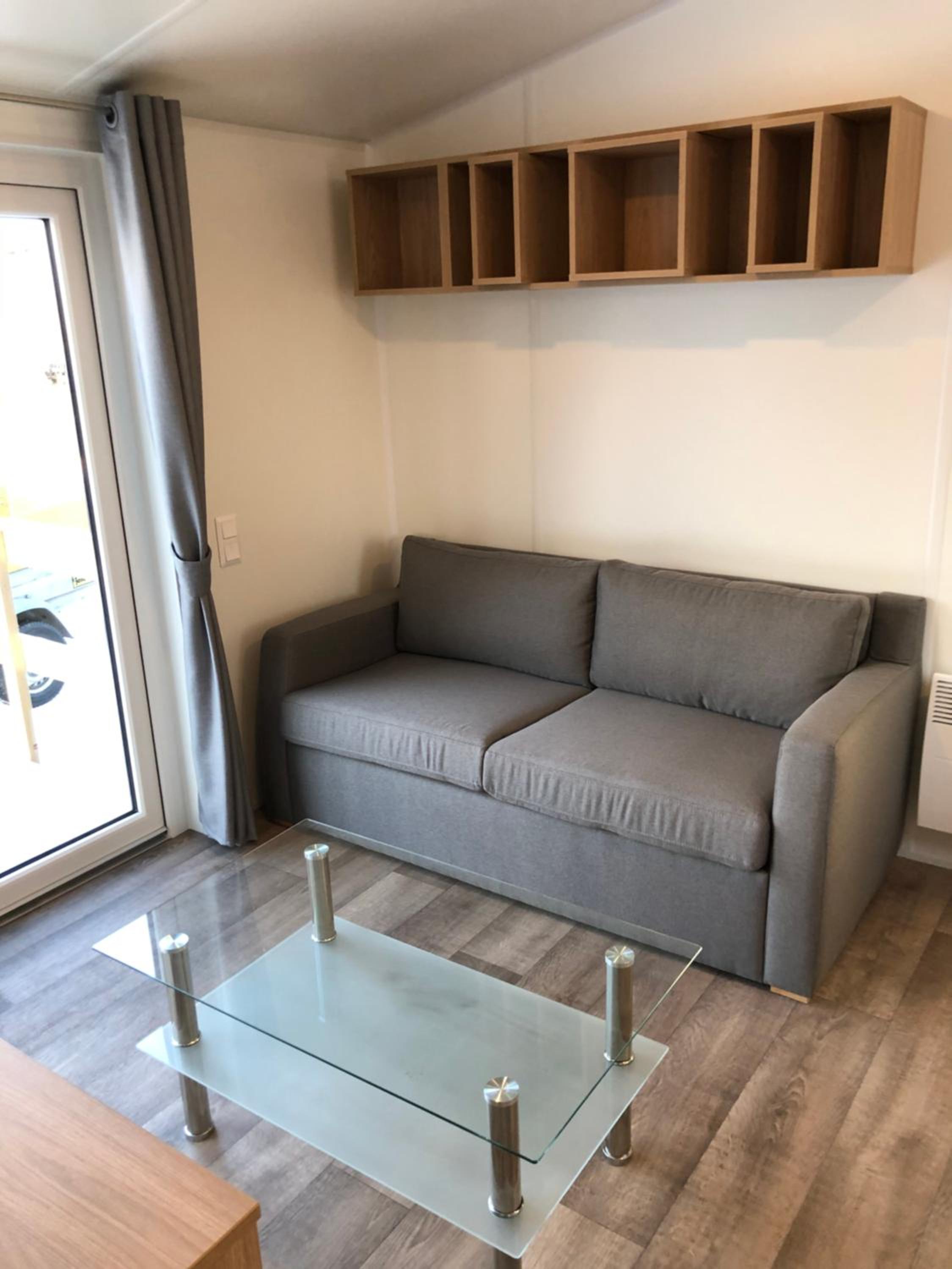 One-Bedroom Apartment - Photo 1