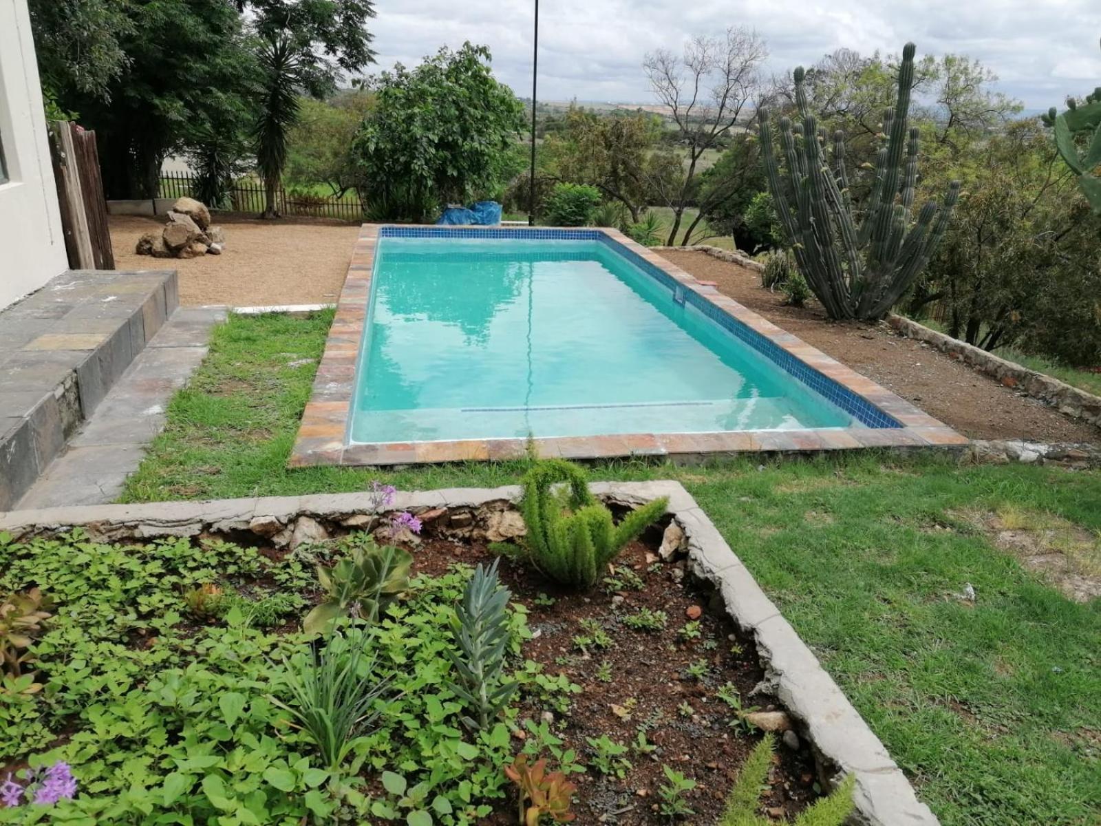 Three-Bedroom Villa - Photo 2
