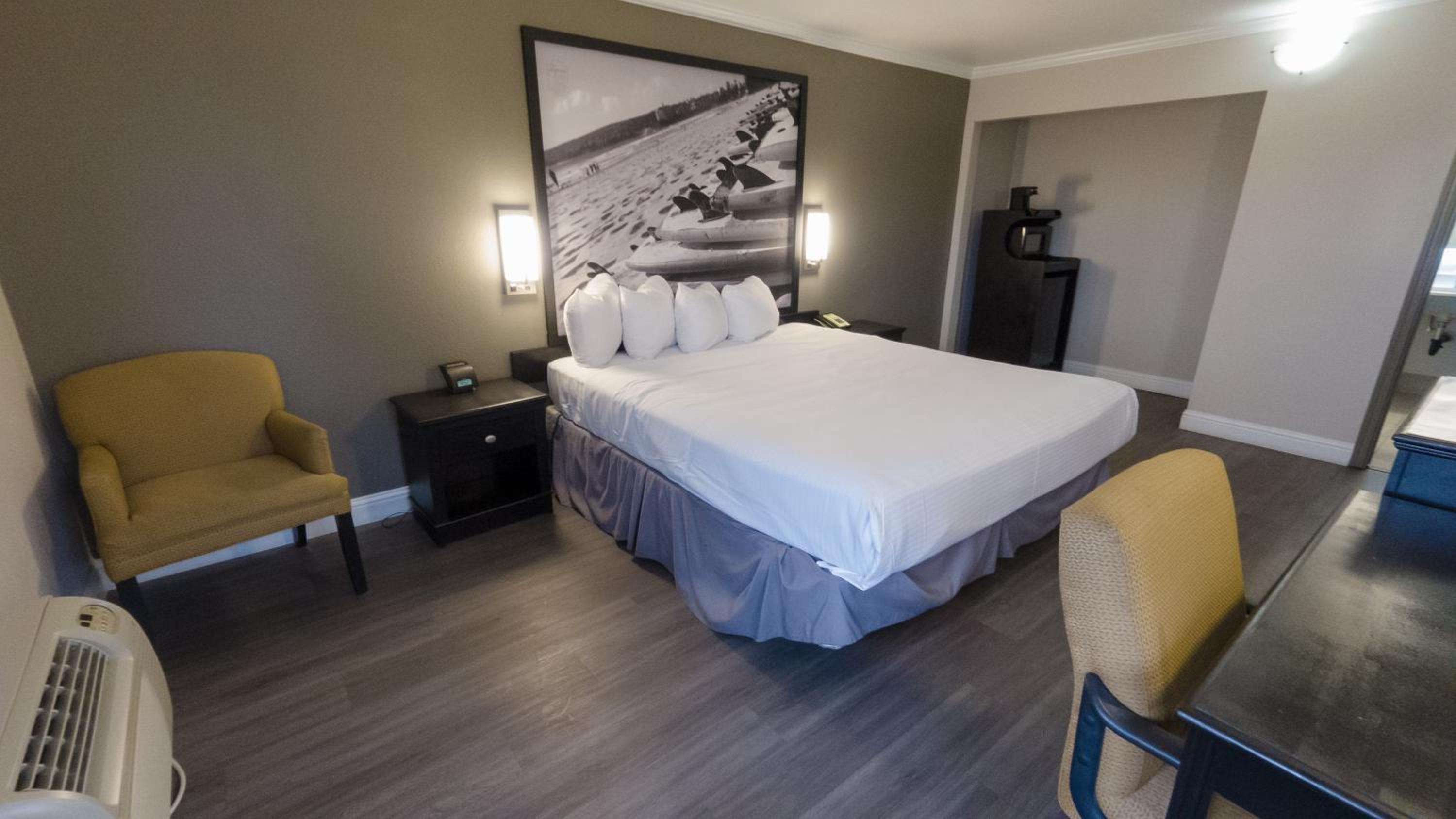 King Room with Mobility/Hearing Impaired Access - Non-Smoking - Photo 2