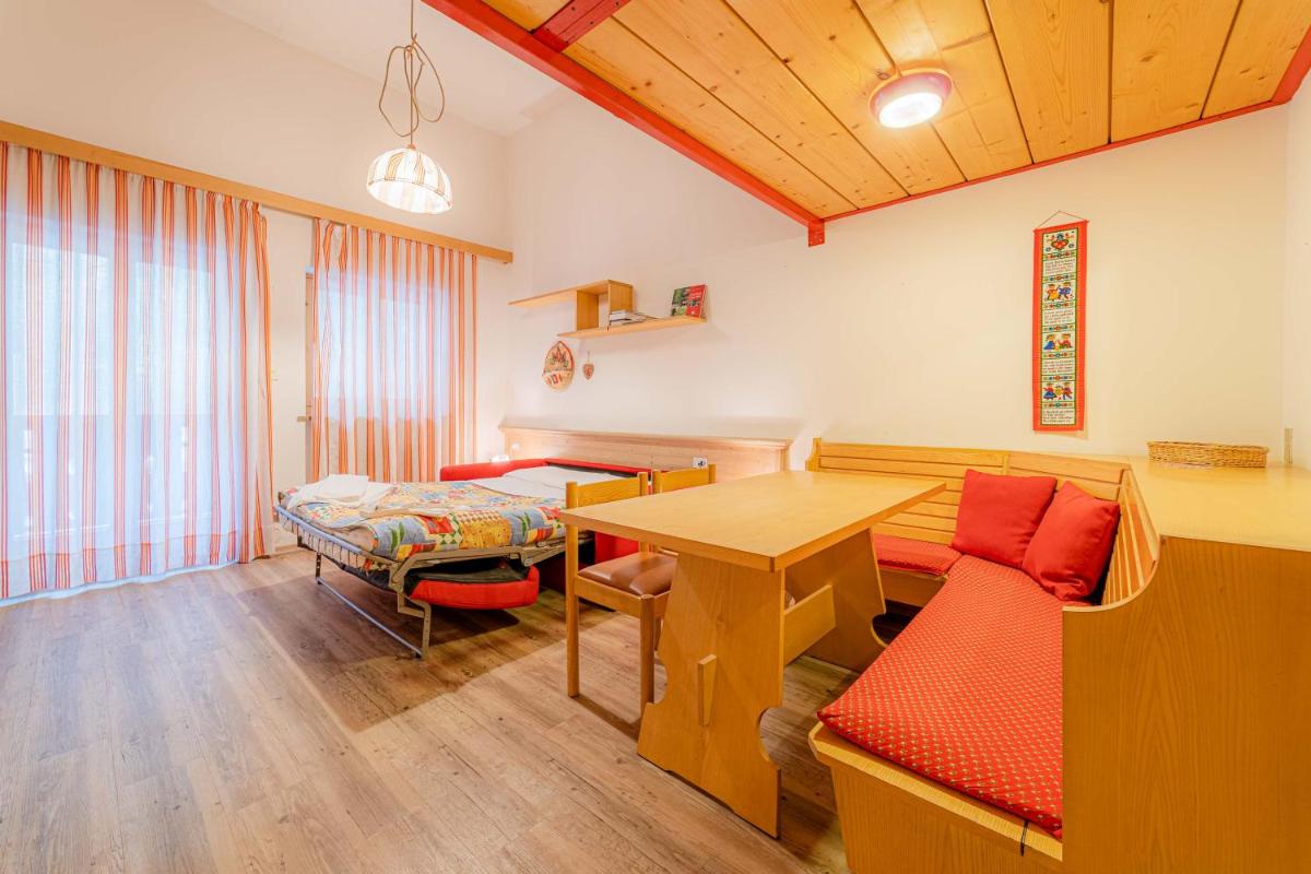 Studio Apartment photo 2