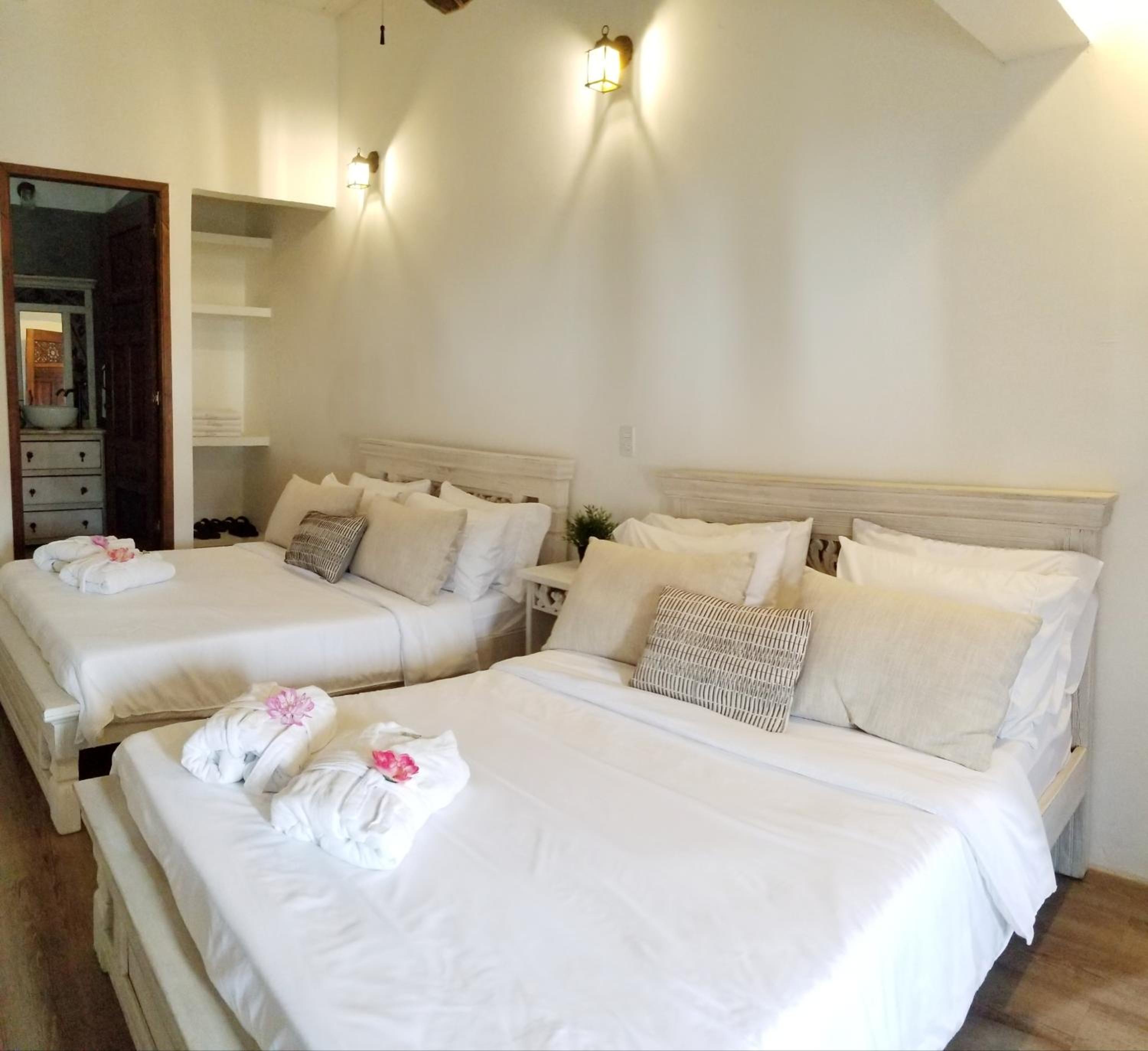 Quadruple Room with Balcony photo 1