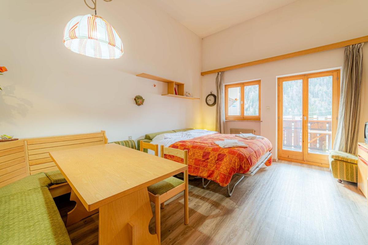 Studio Apartment photo 3