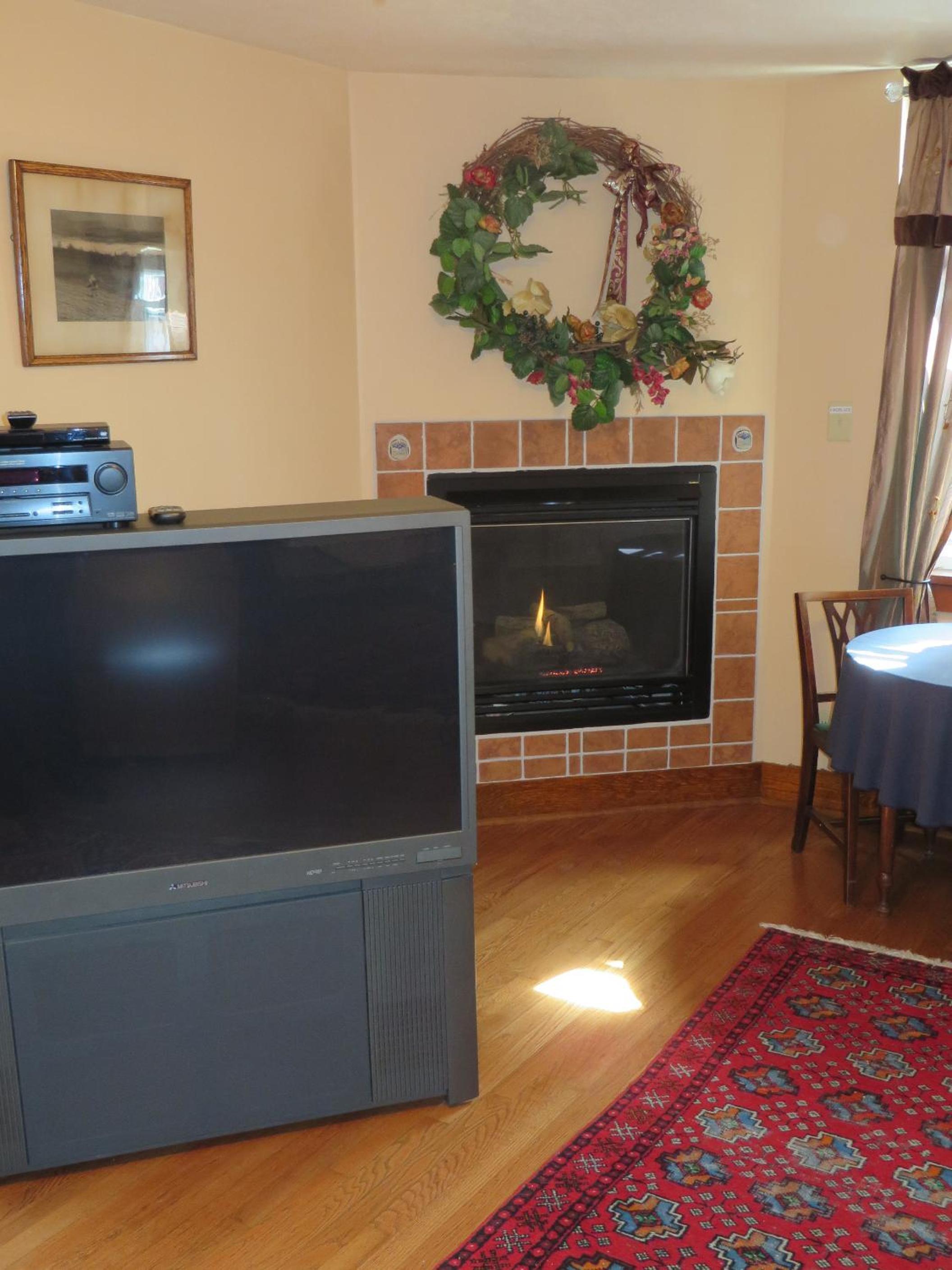 King Suite with Spa Bath photo 2