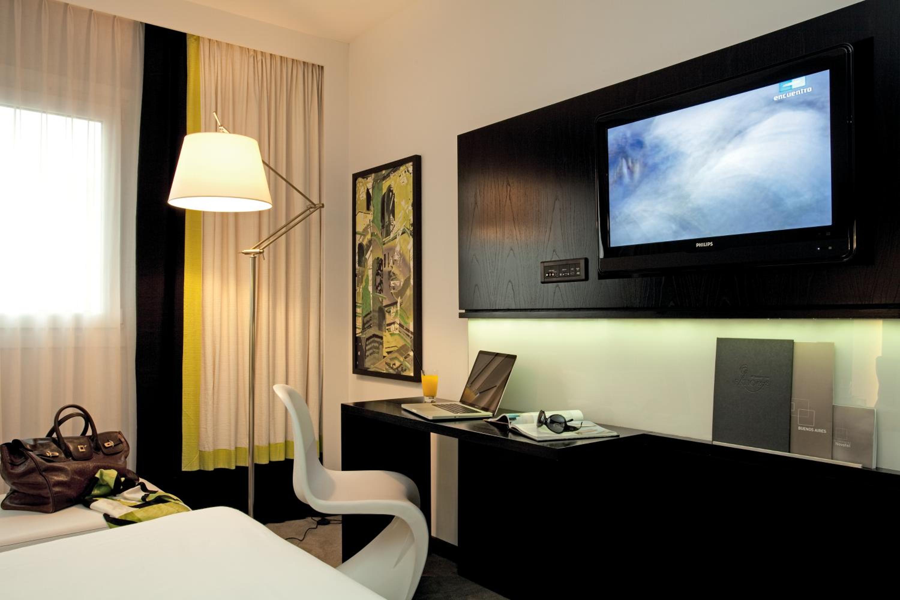 Superior Room with Queen Size Bed