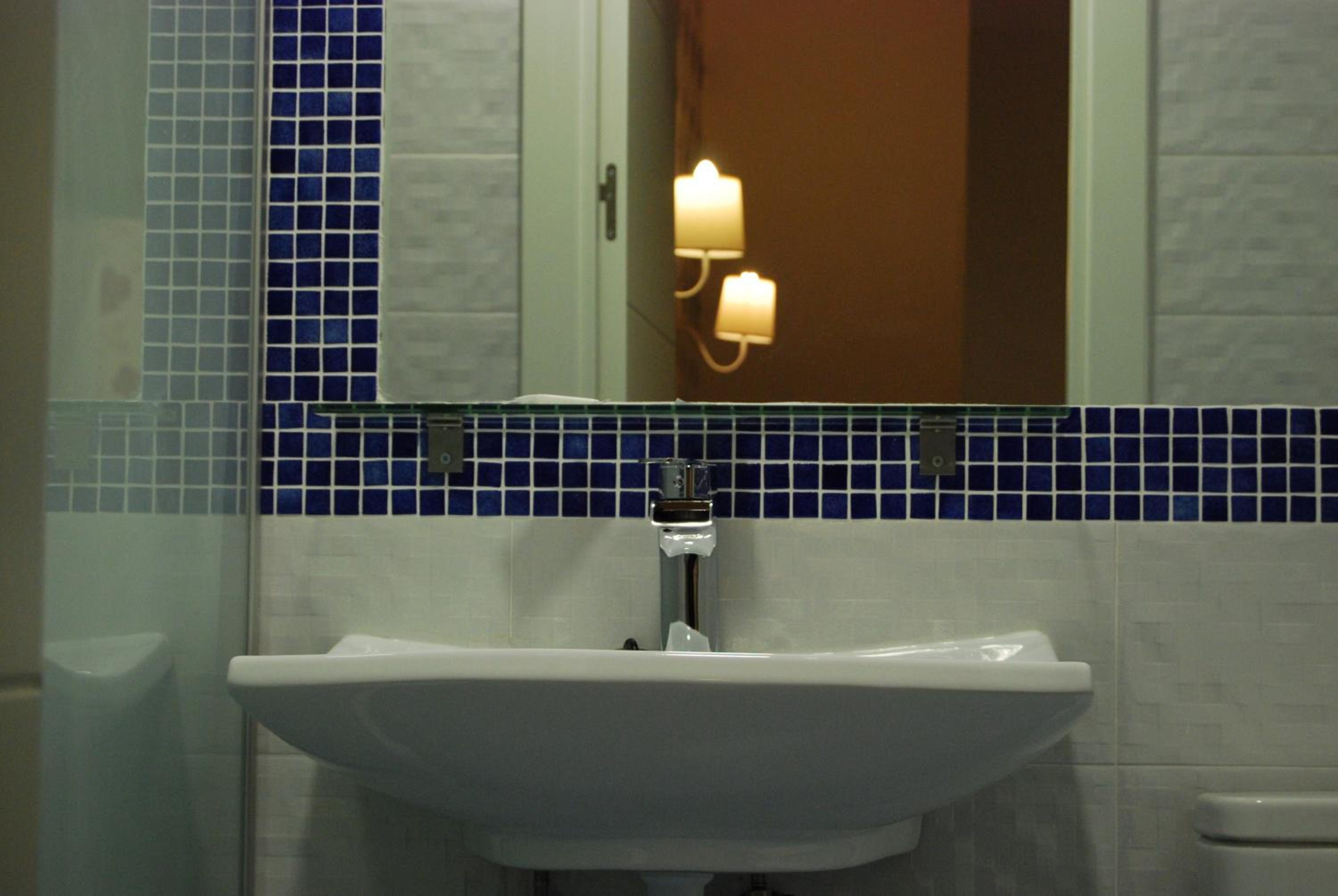 Superior Double or Twin Room photo 3