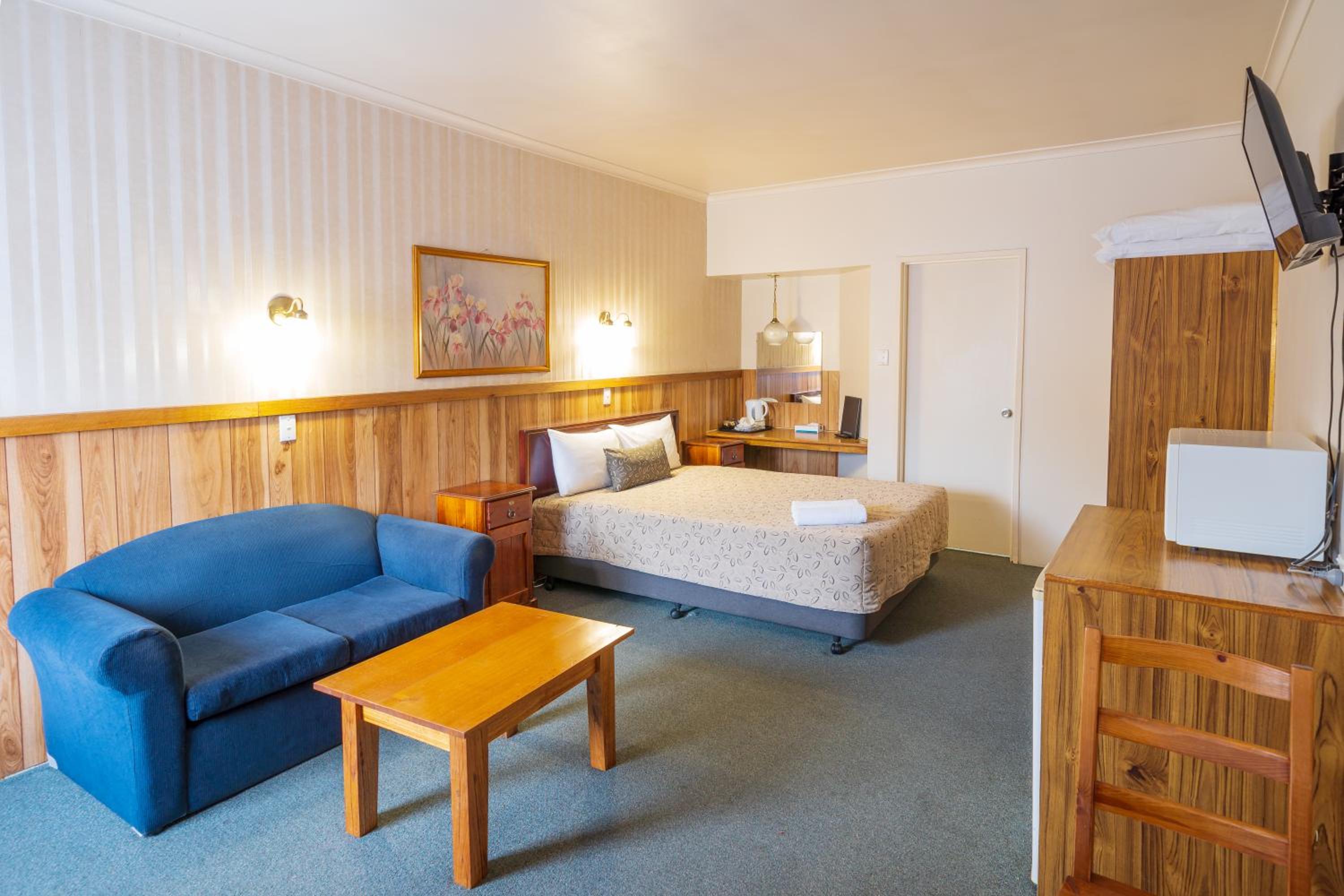 Standard Queen Room photo 1
