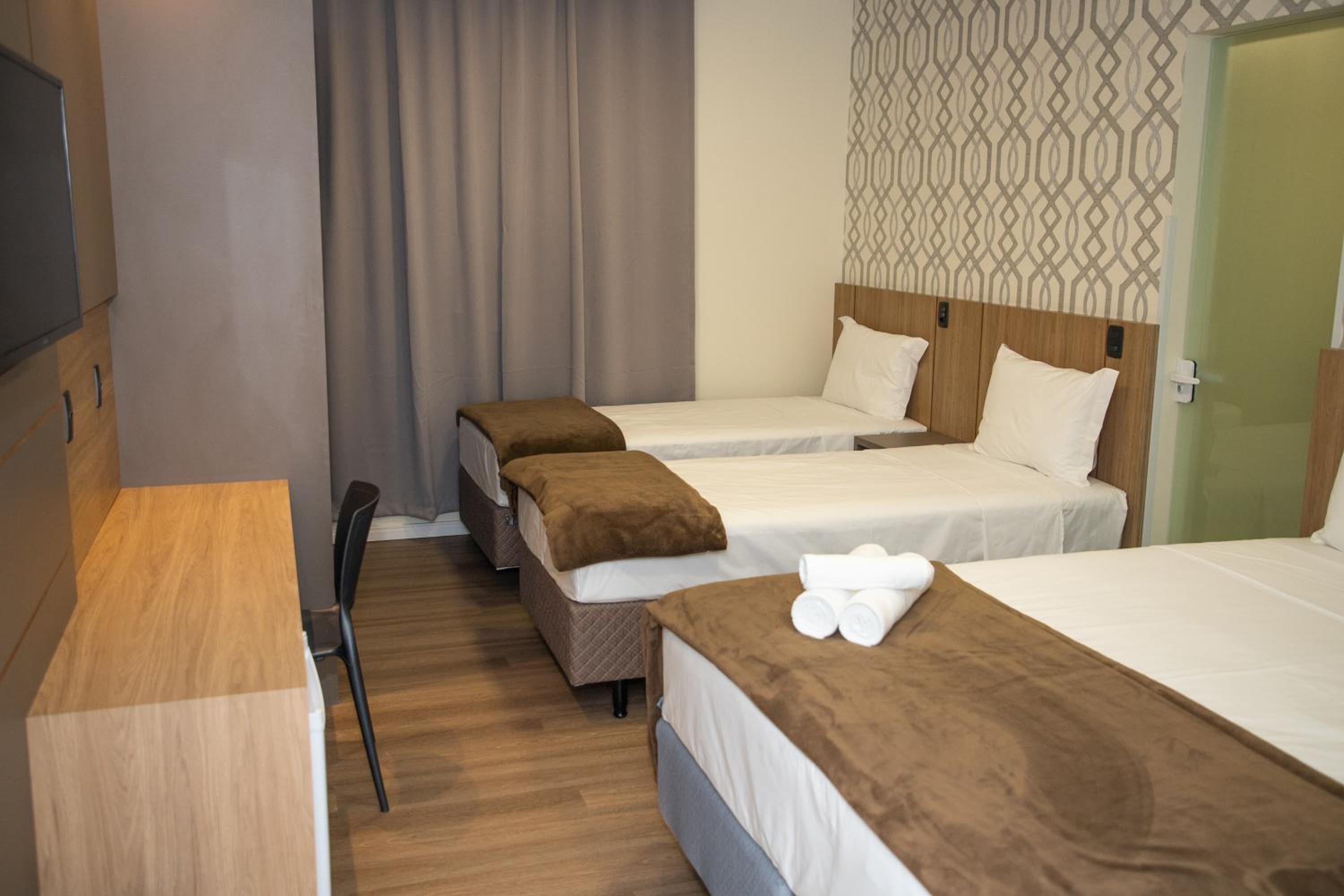Quadruple Room - Photo 1