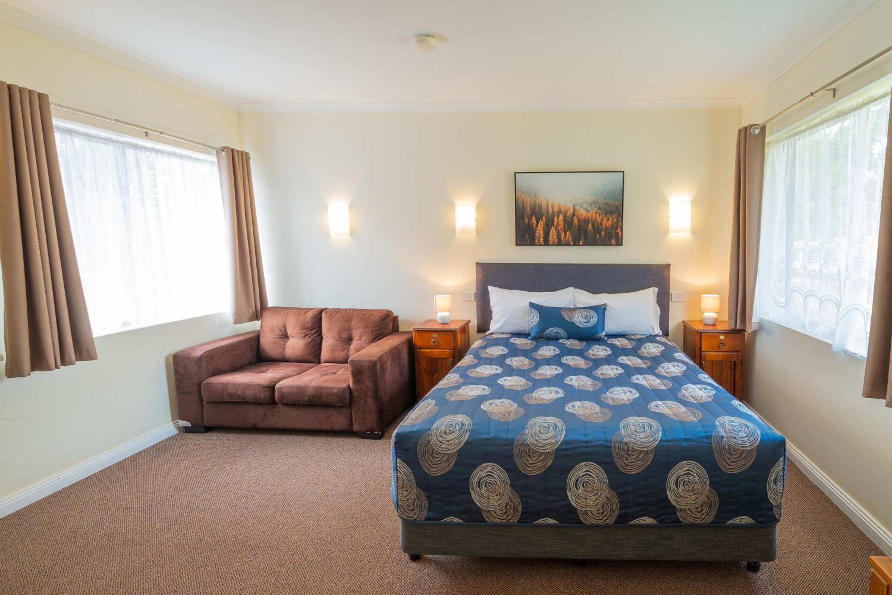 Deluxe Queen Room - Photo 2