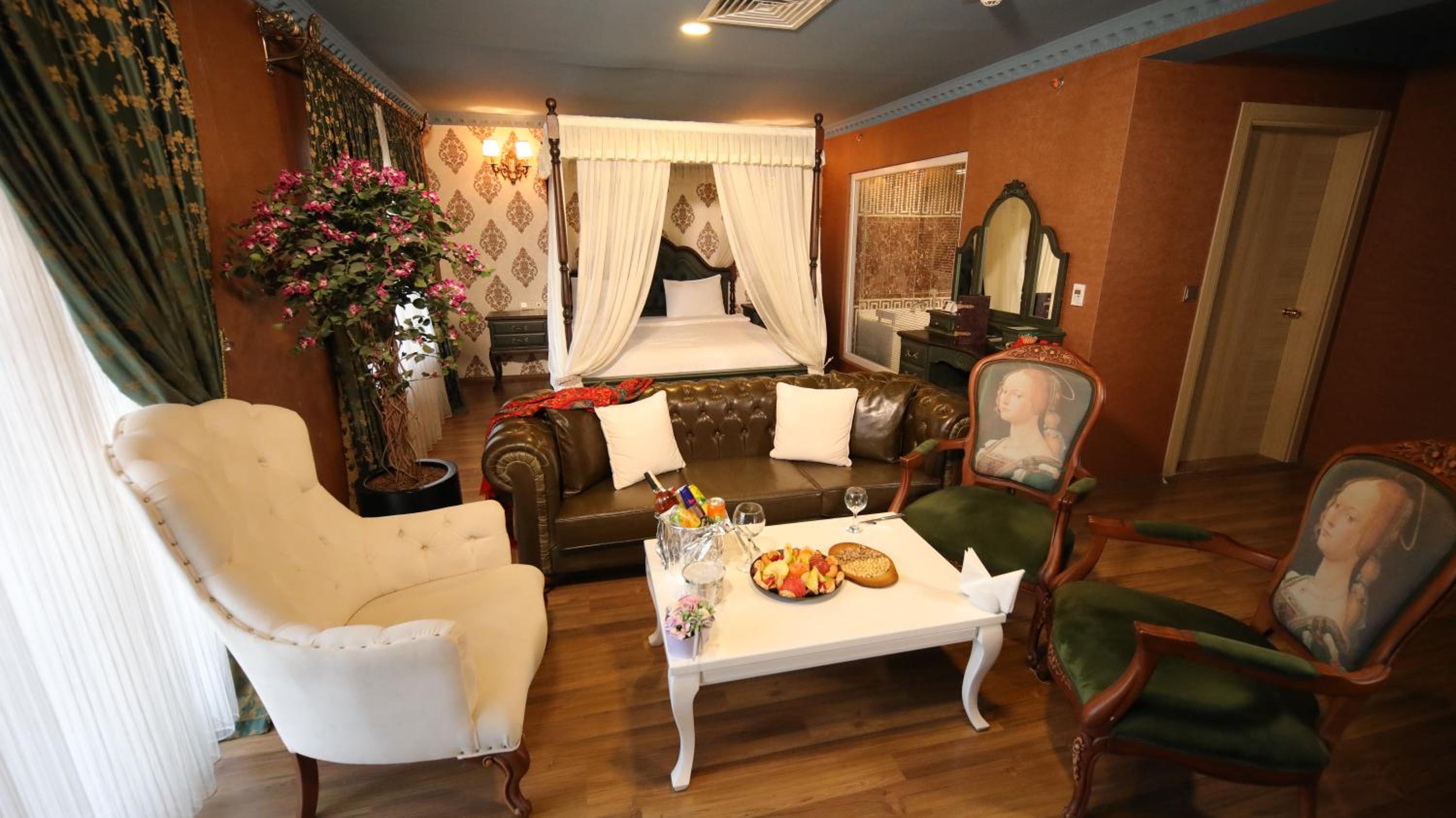 Executive Room with Queen Size Bed