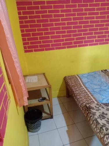 Twin Room with Private Bathroom photo 2