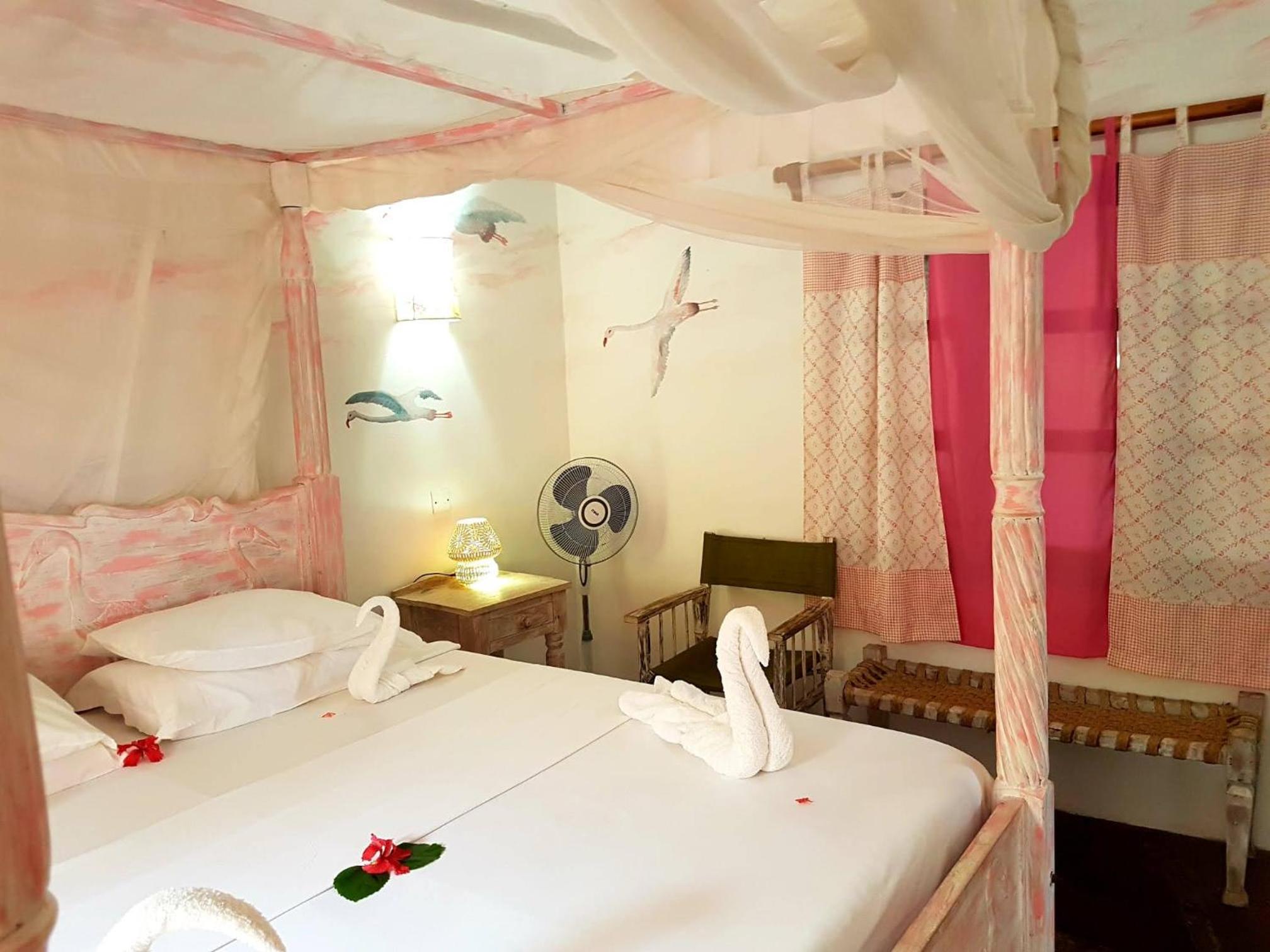 Triple Room - Photo 11