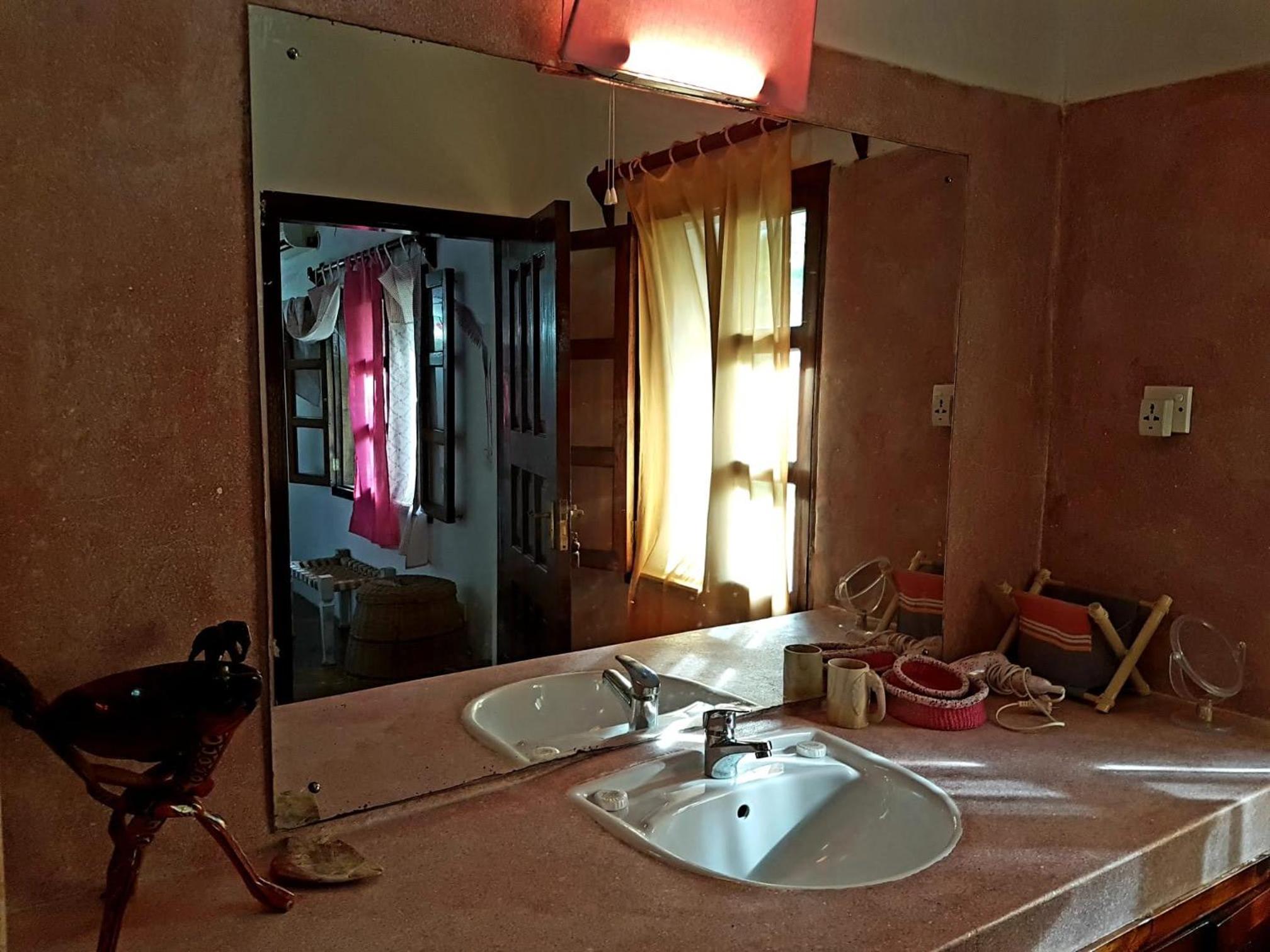 Triple Room - Photo 9