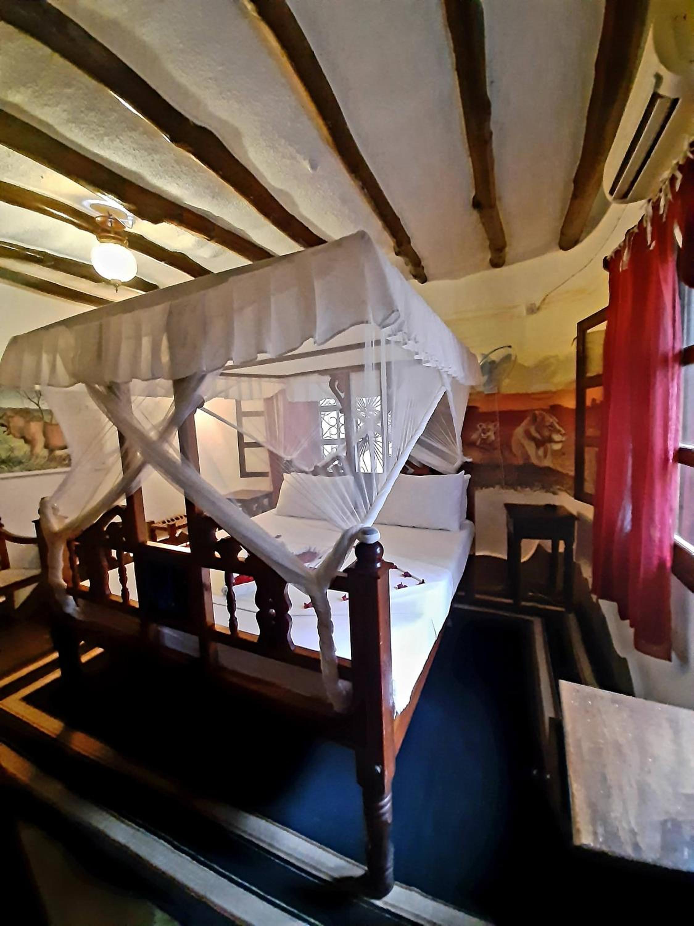 Standard Double Room - Photo 15