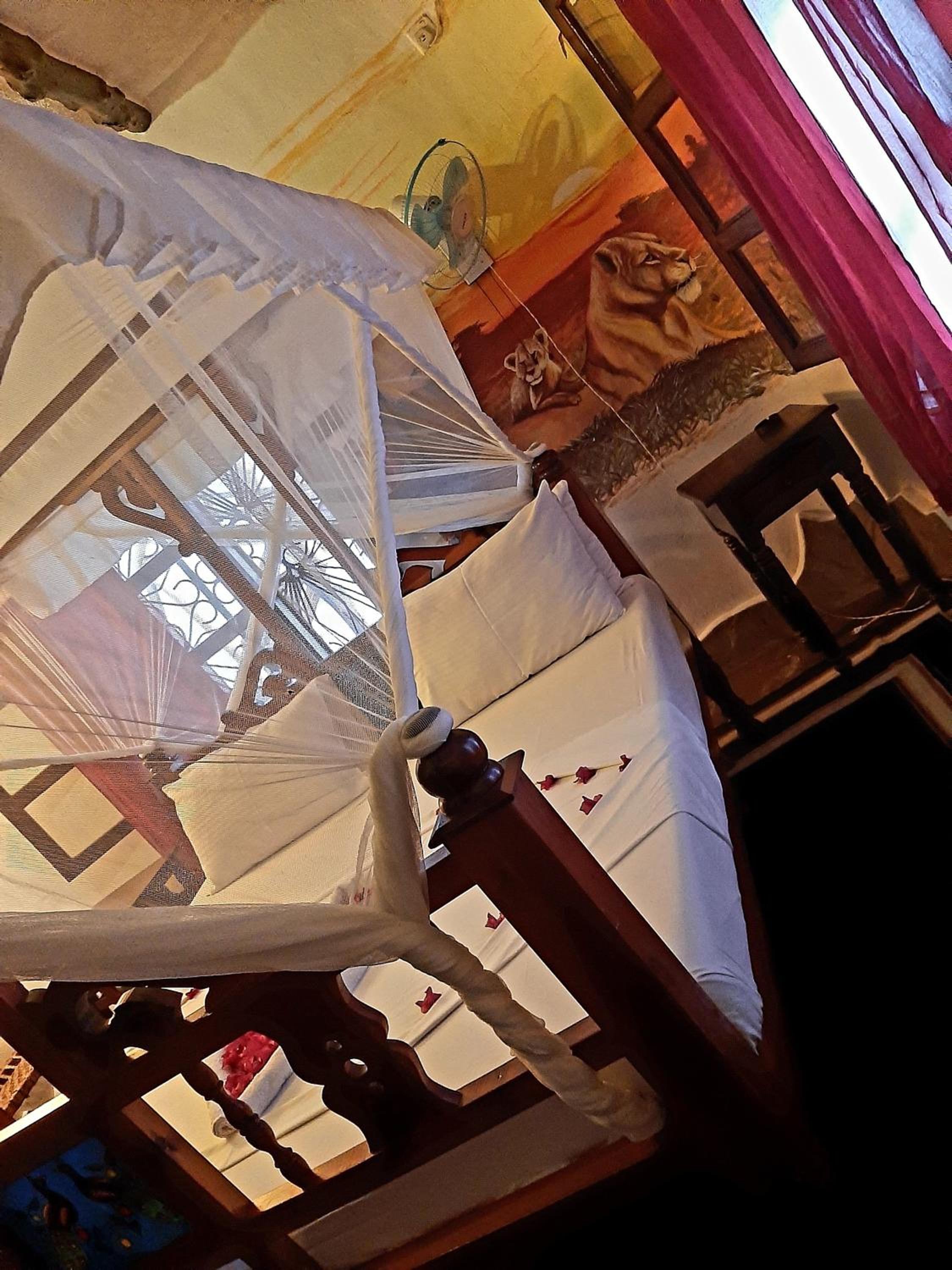 Standard Double Room - Photo 17