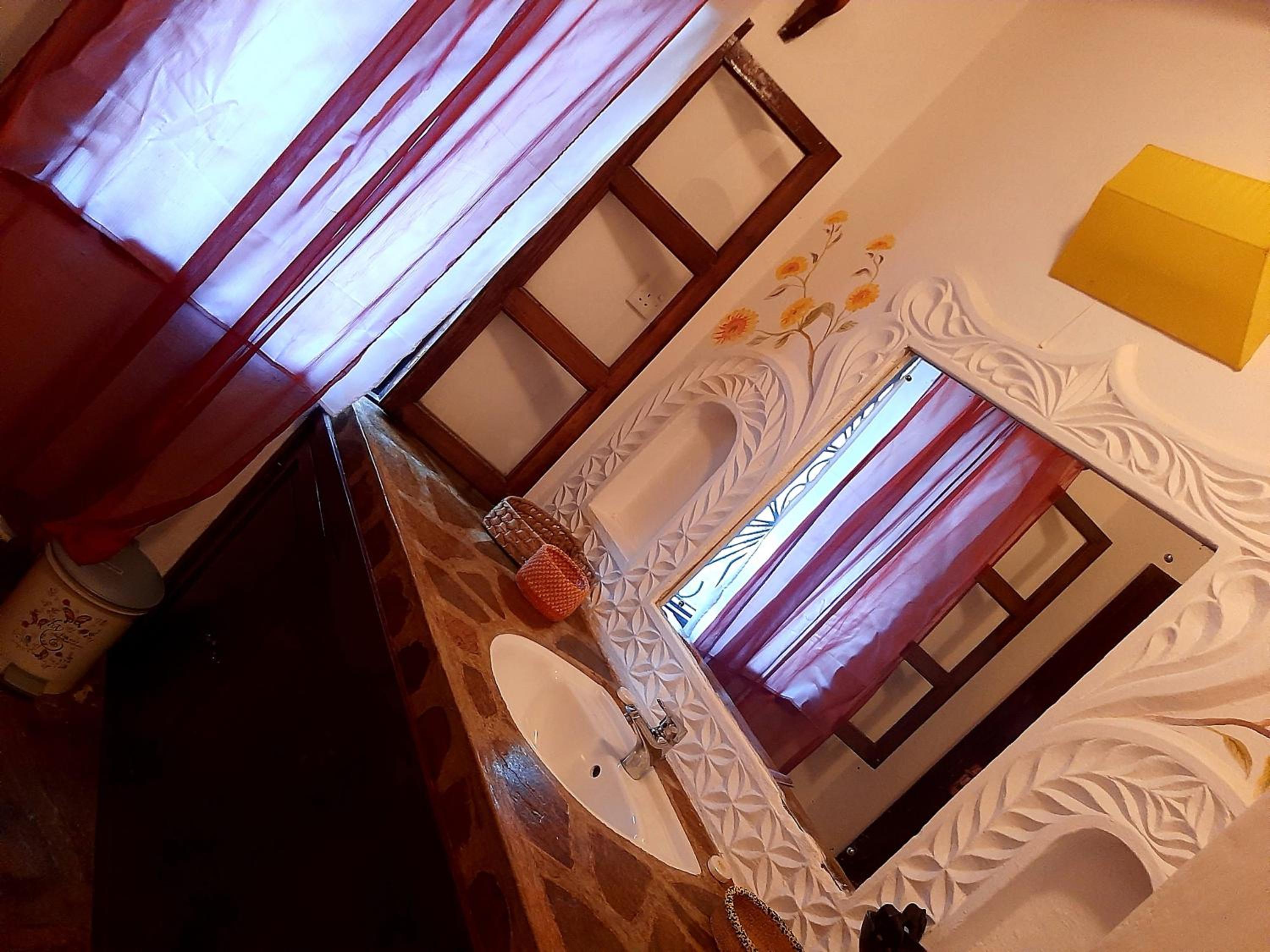 Standard Double Room - Photo 4