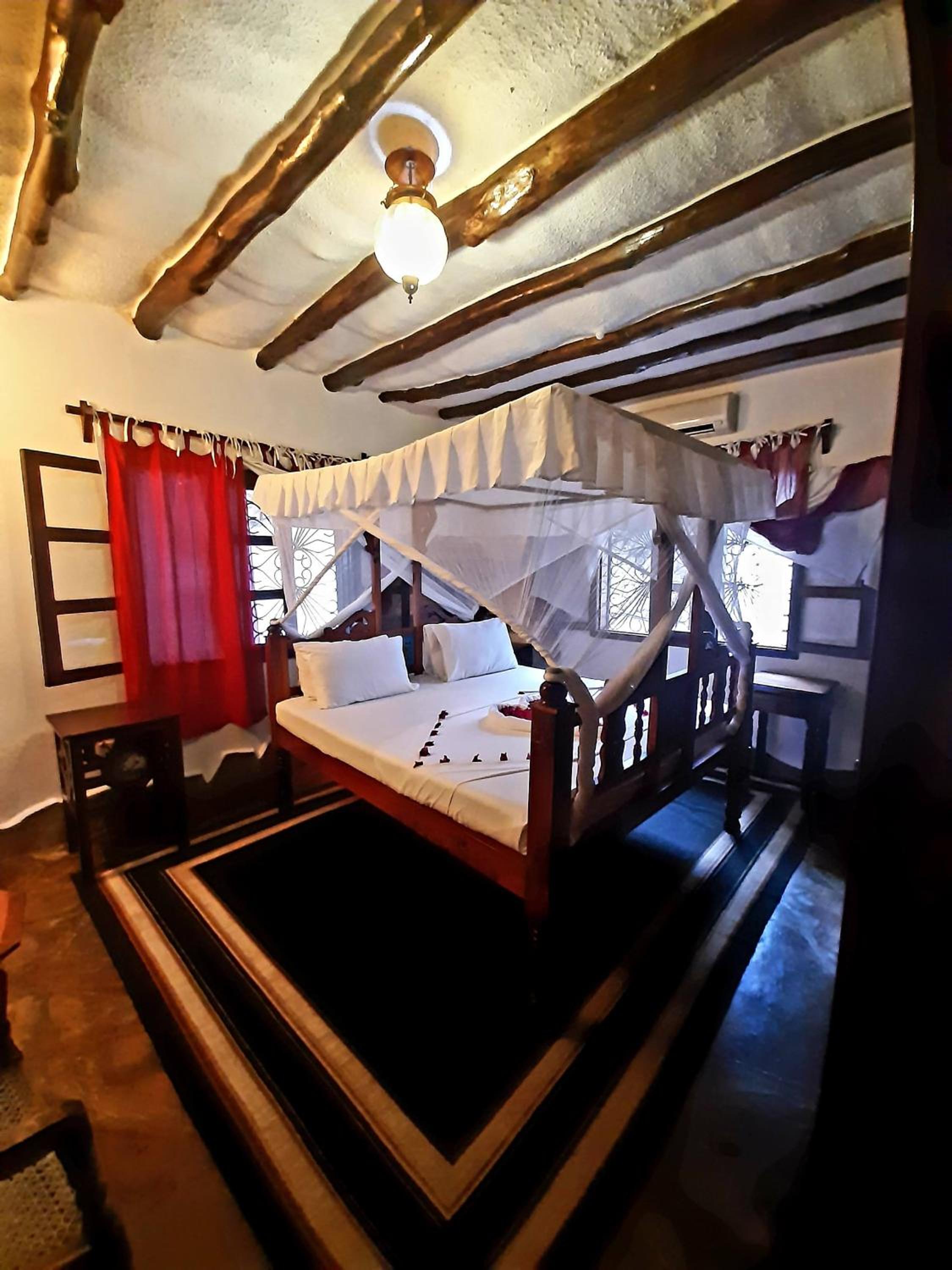 Standard Double Room - Photo 1