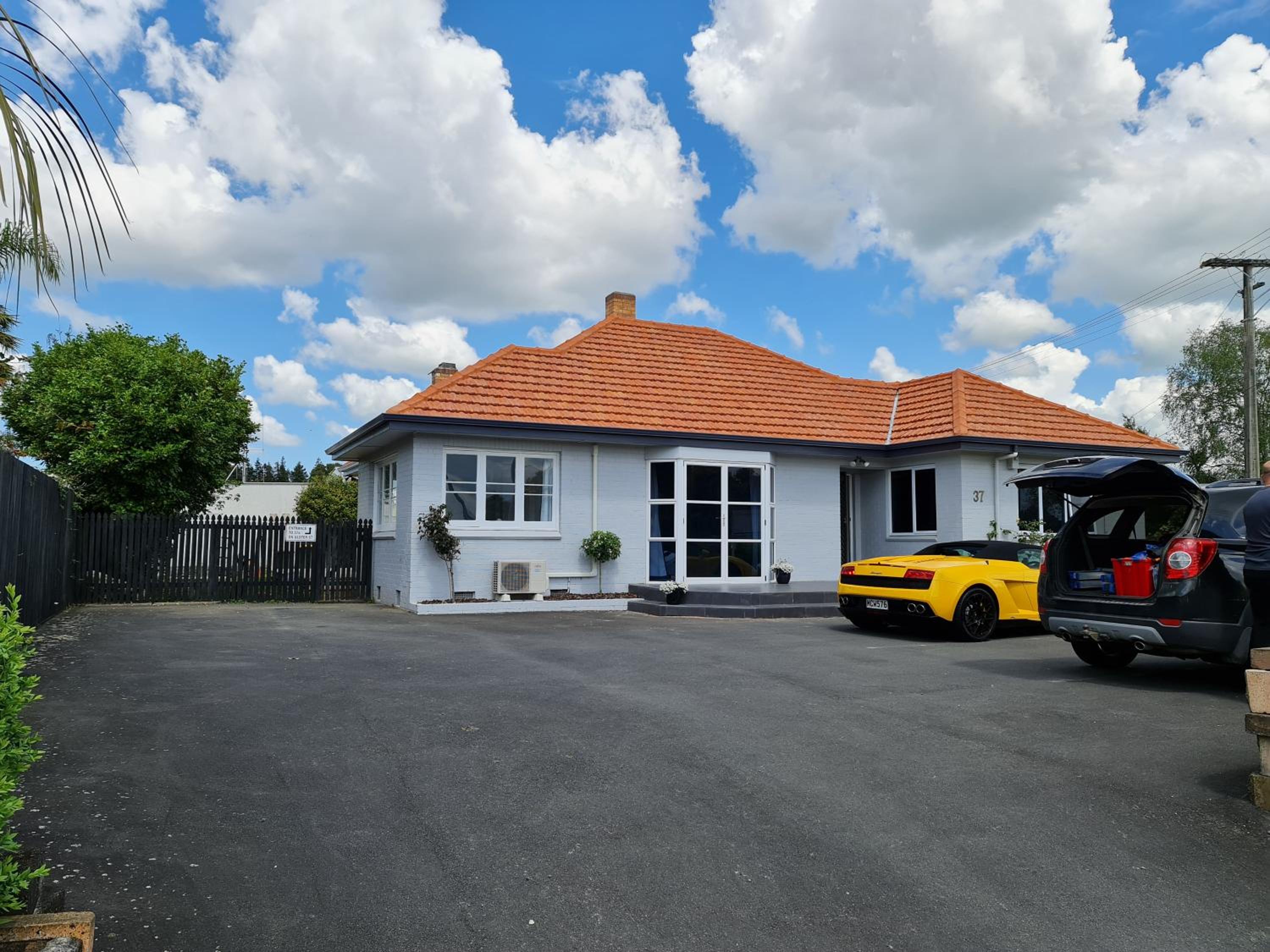 Four-Bedroom Vacation Home photo 2