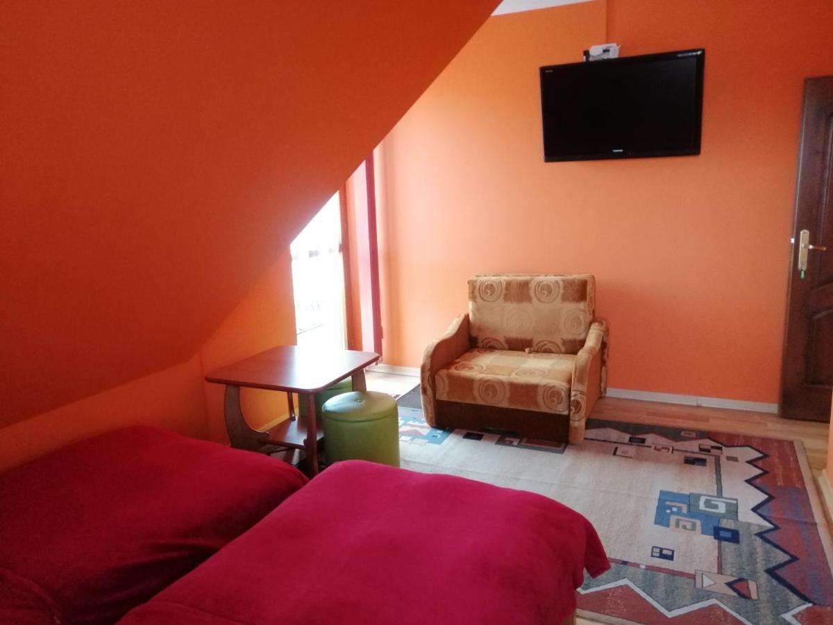 Double Room with Private Bathroom photo 1