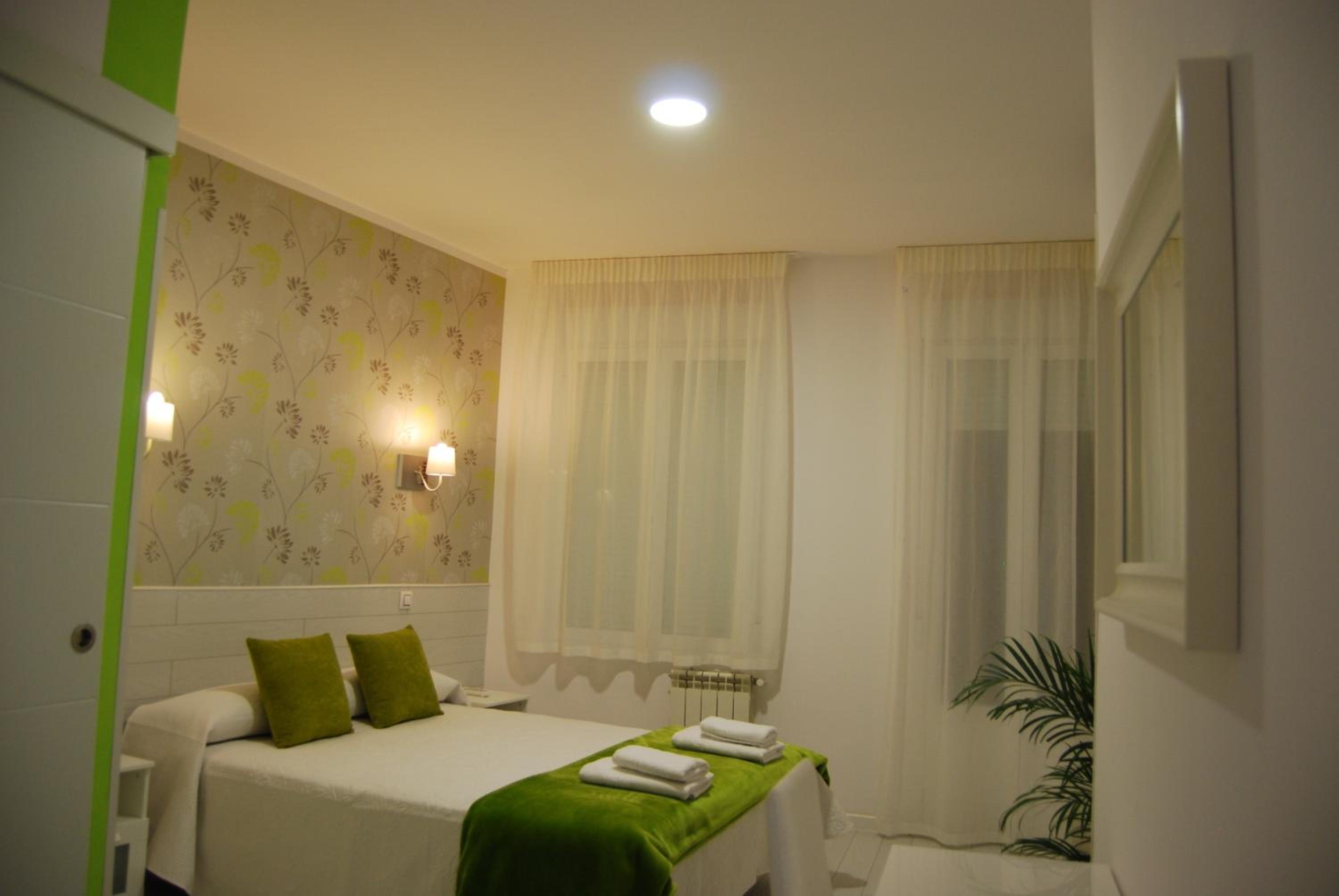 Deluxe Double Room with Terrace photo 2