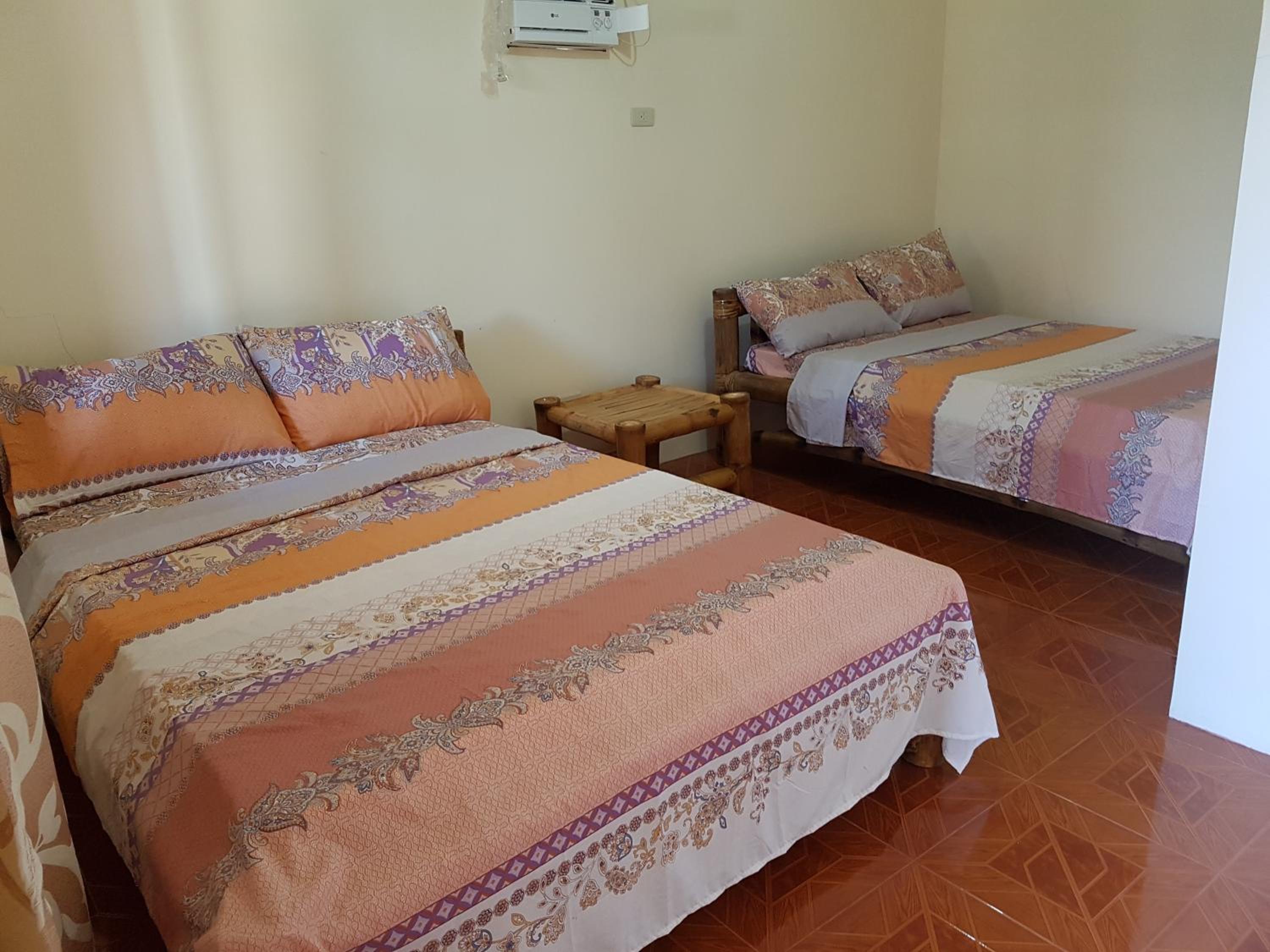 Queen Room - Photo 3
