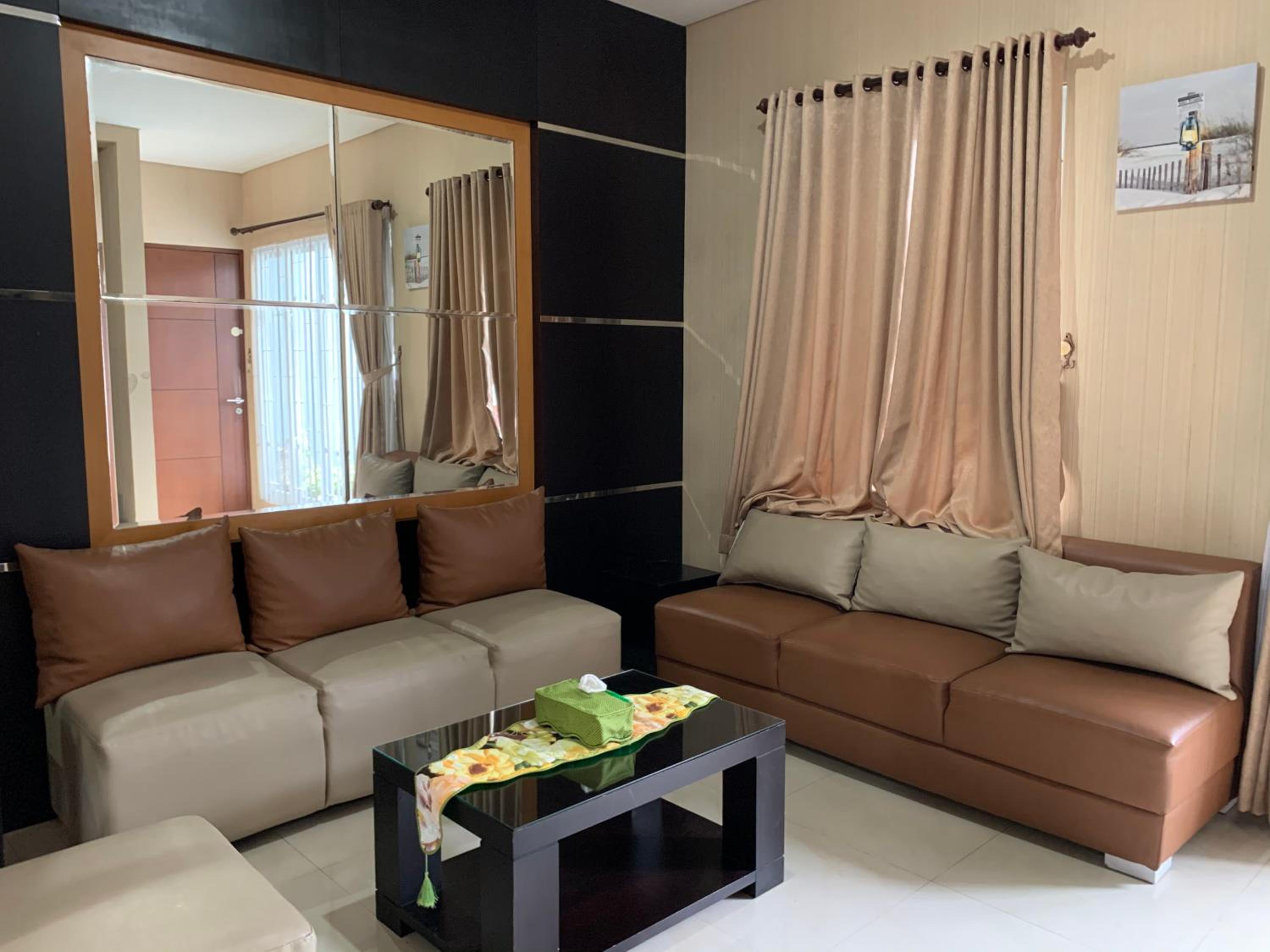 Three-Bedroom House - Photo 1