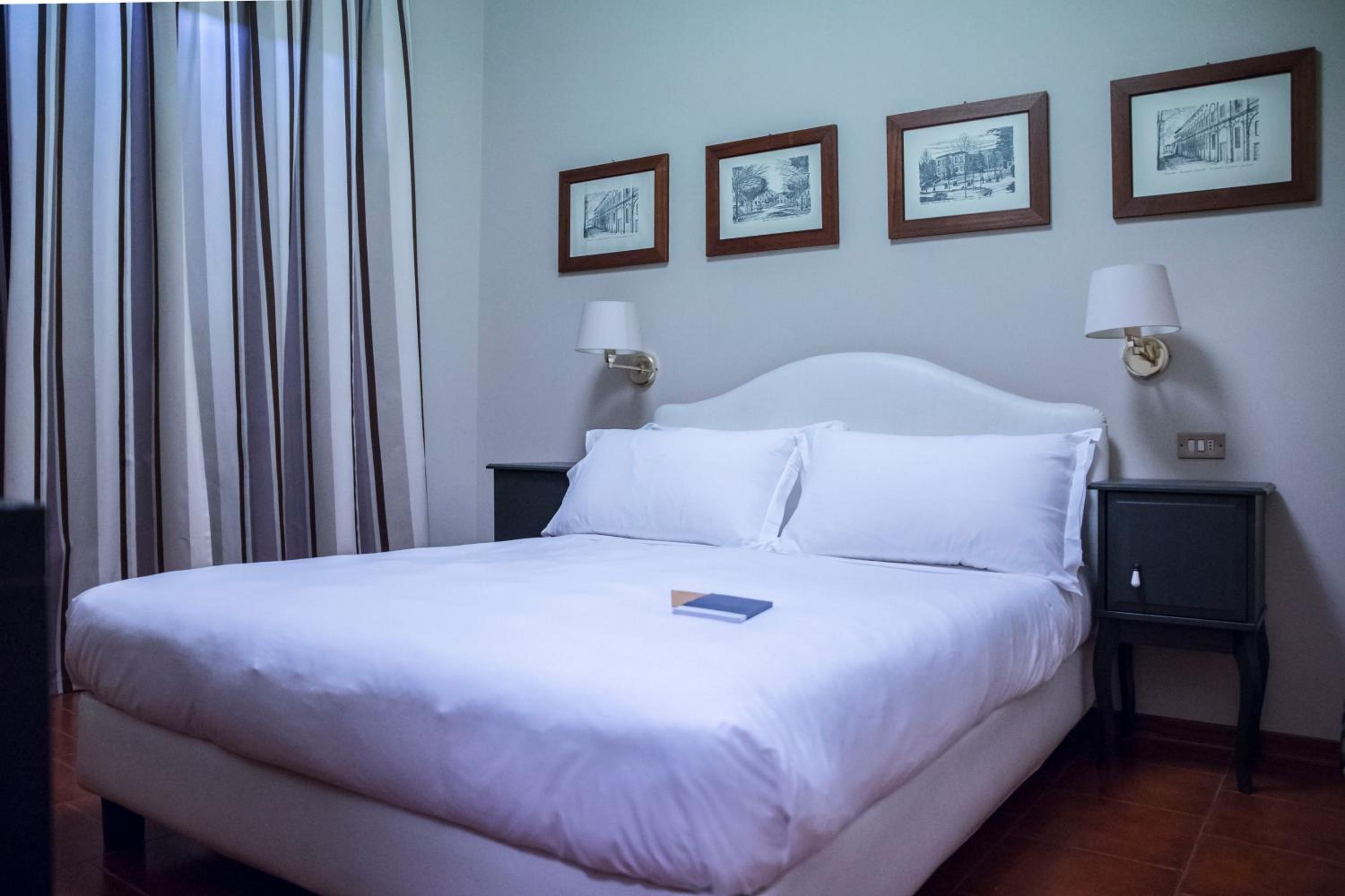 Standard Double Room - Photo 1