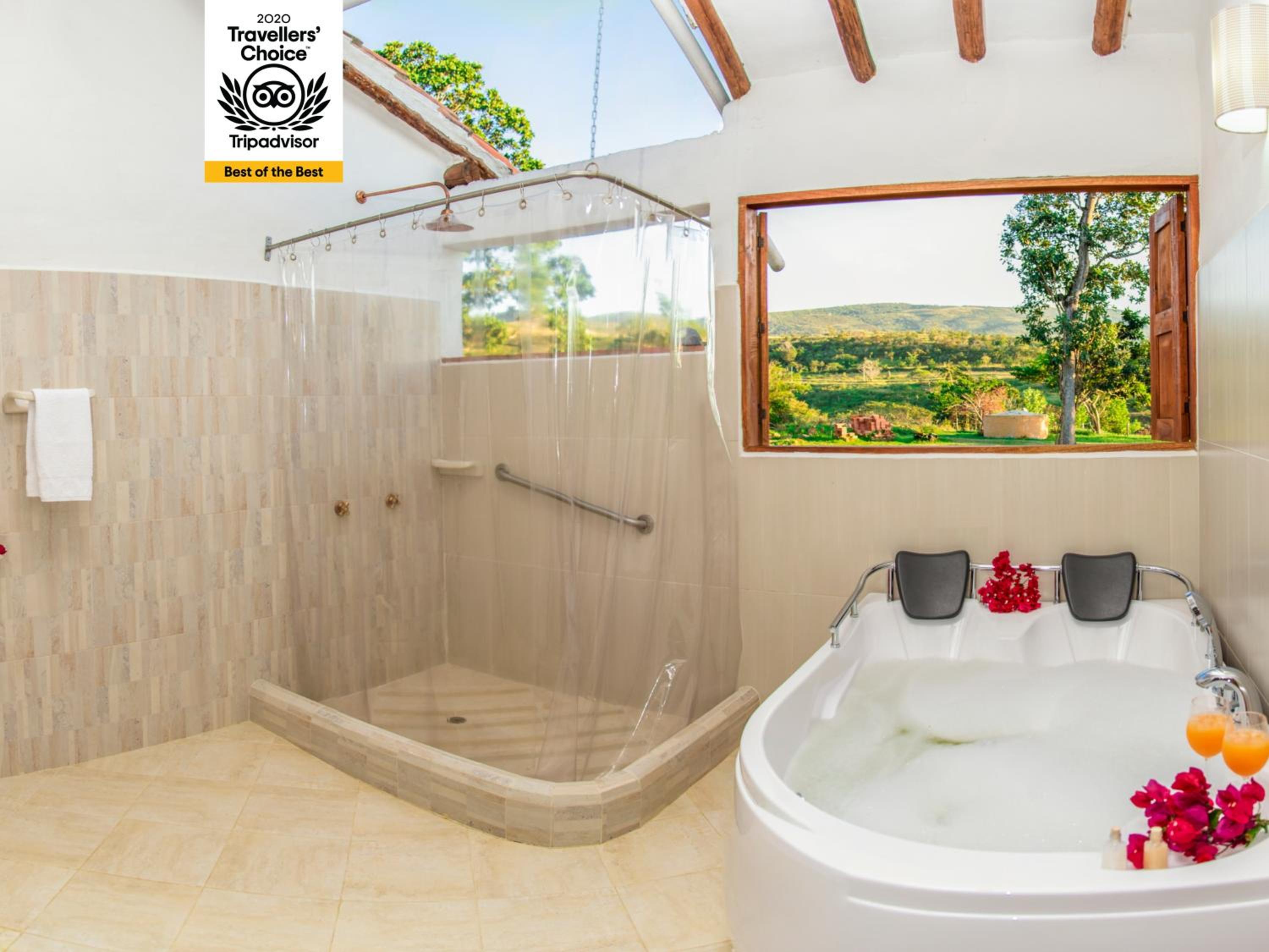 Queen Room with Spa Bath photo 2