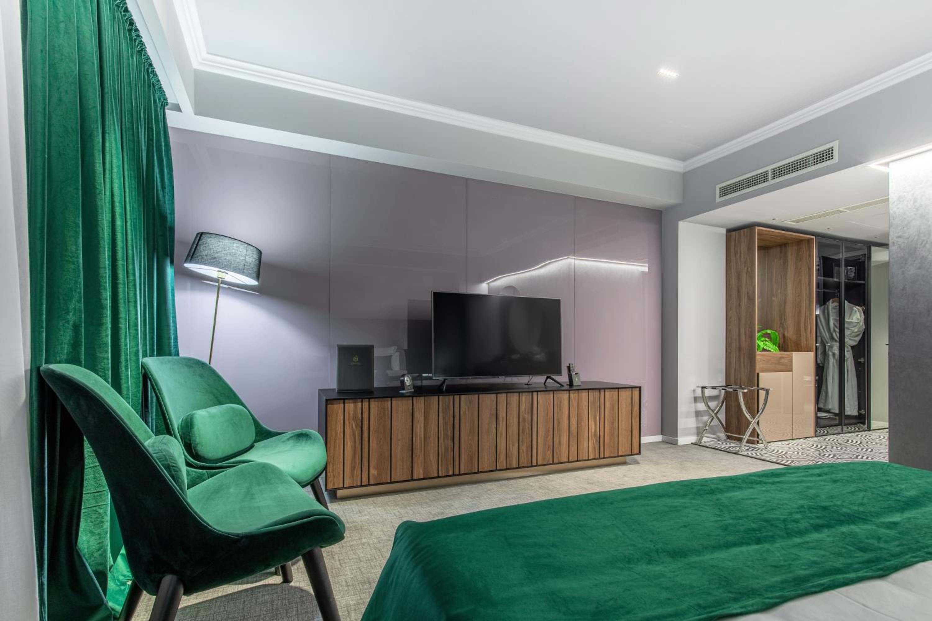 Double Room - Photo 2