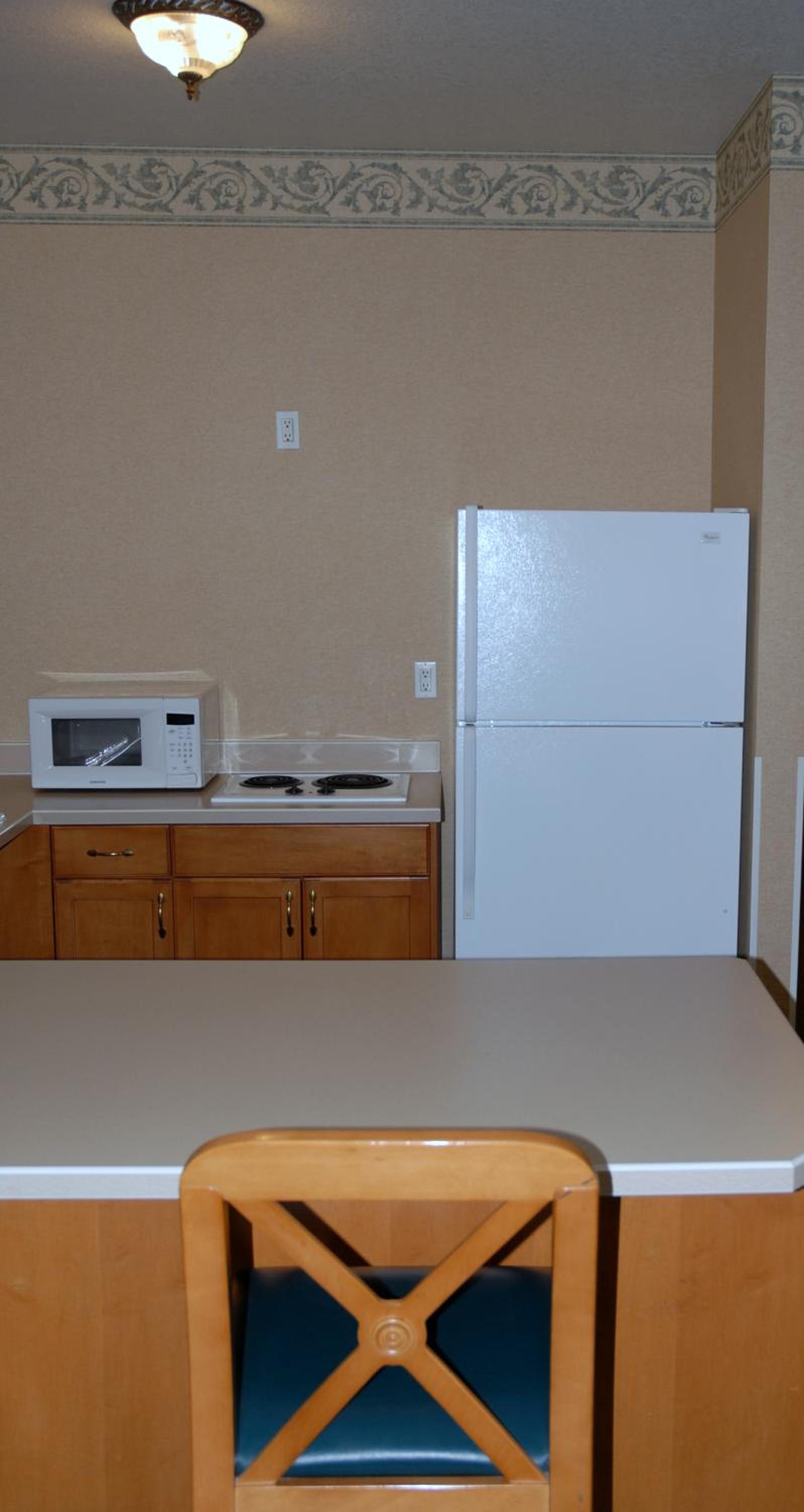 Efficiency King Room - Non-Smoking - Photo 6