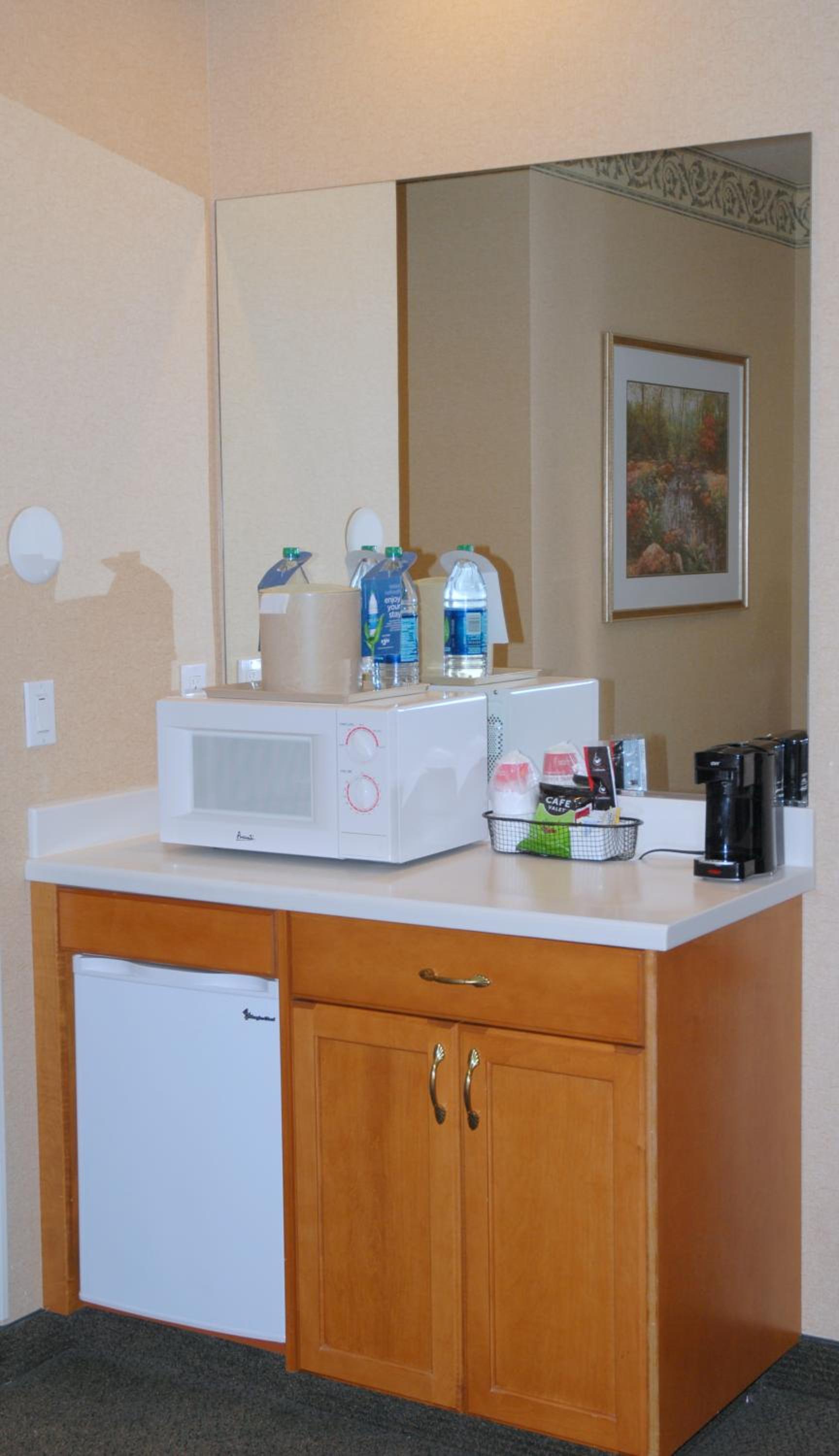 King Room- Non-Smoking - Photo 3