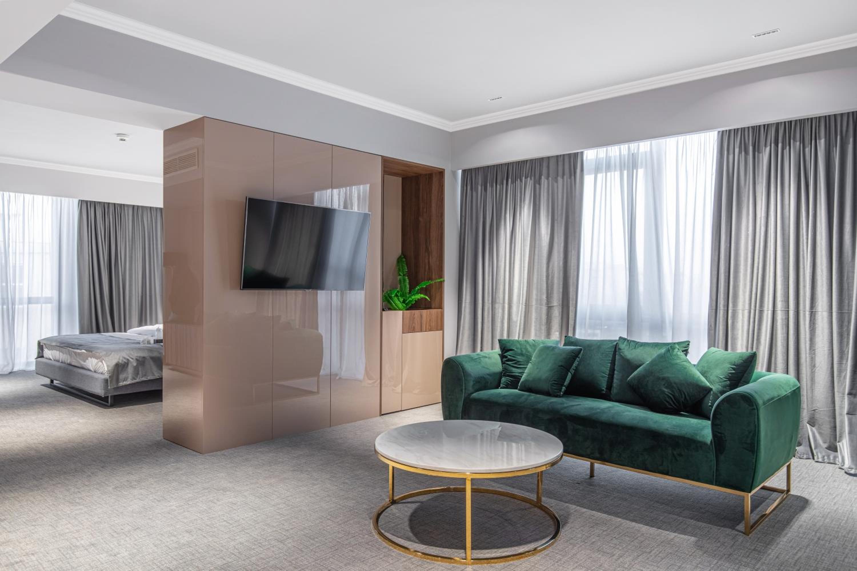 One-Bedroom Apartment - Photo 13