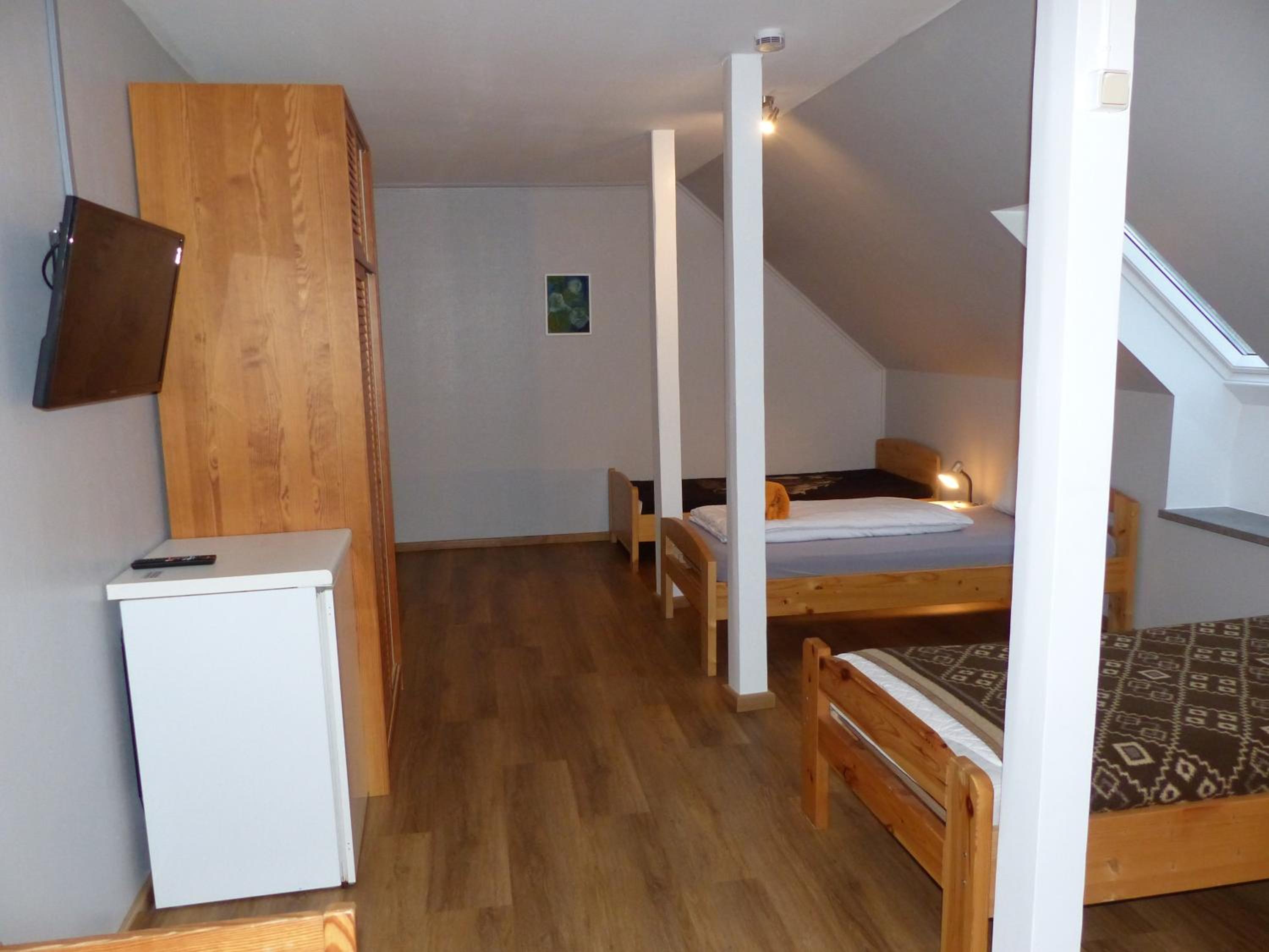 Quadruple Room - Photo 7