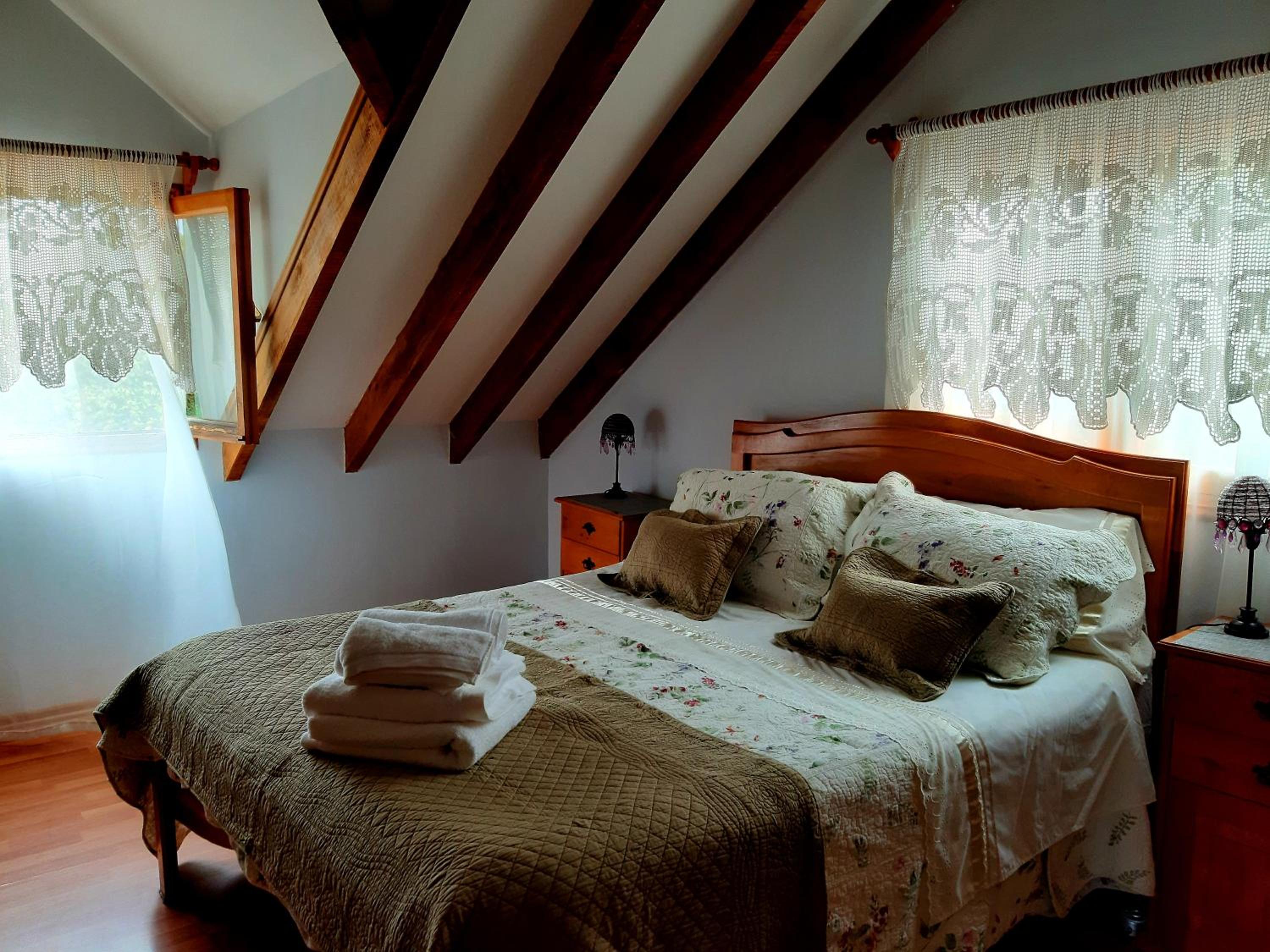 Standard Double Room with Shared Bathroom photo 3