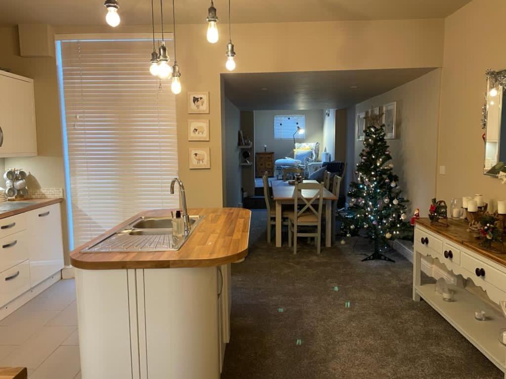 Three-Bedroom House - Photo 19