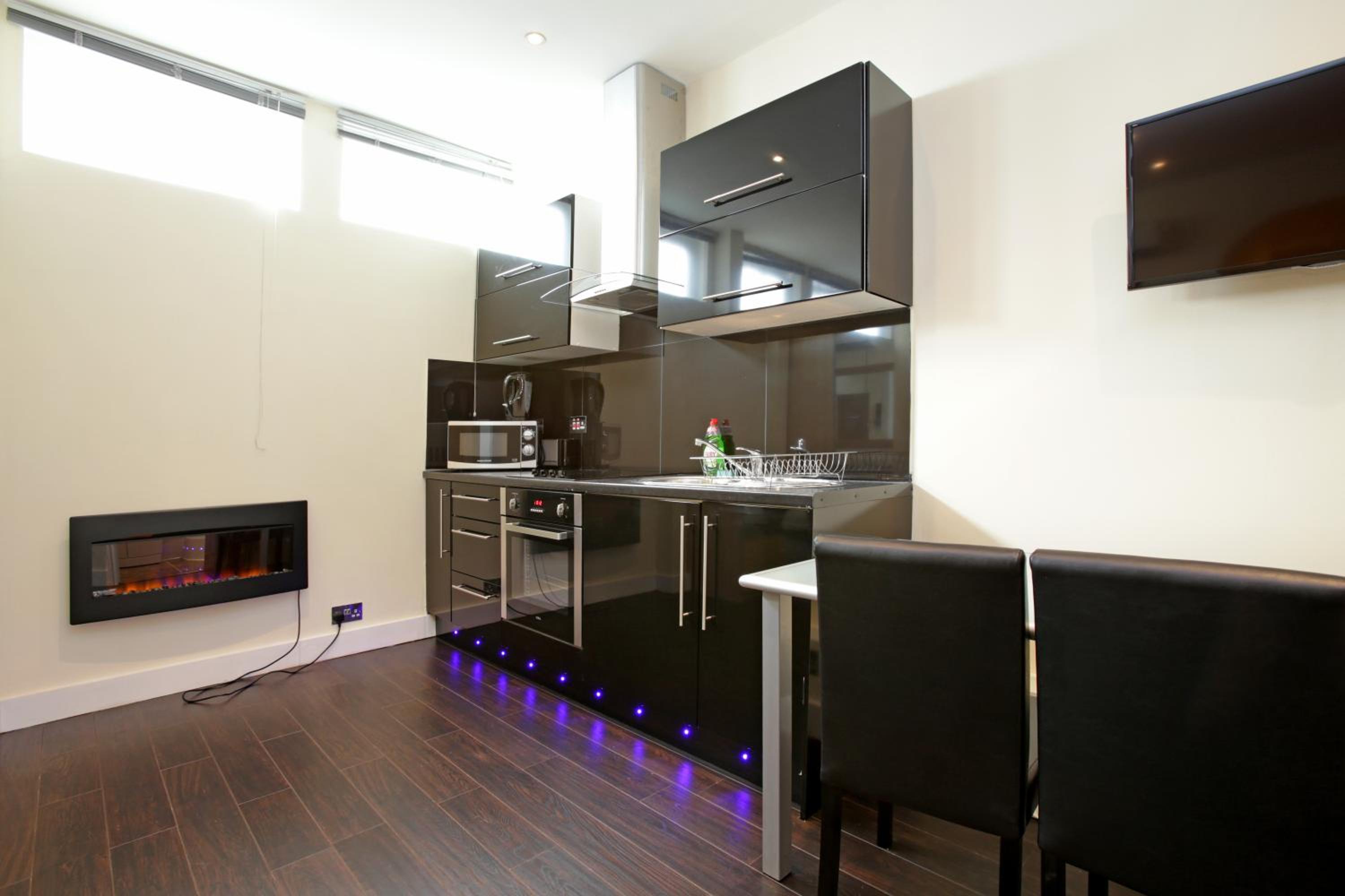 Studio Apartment photo 3