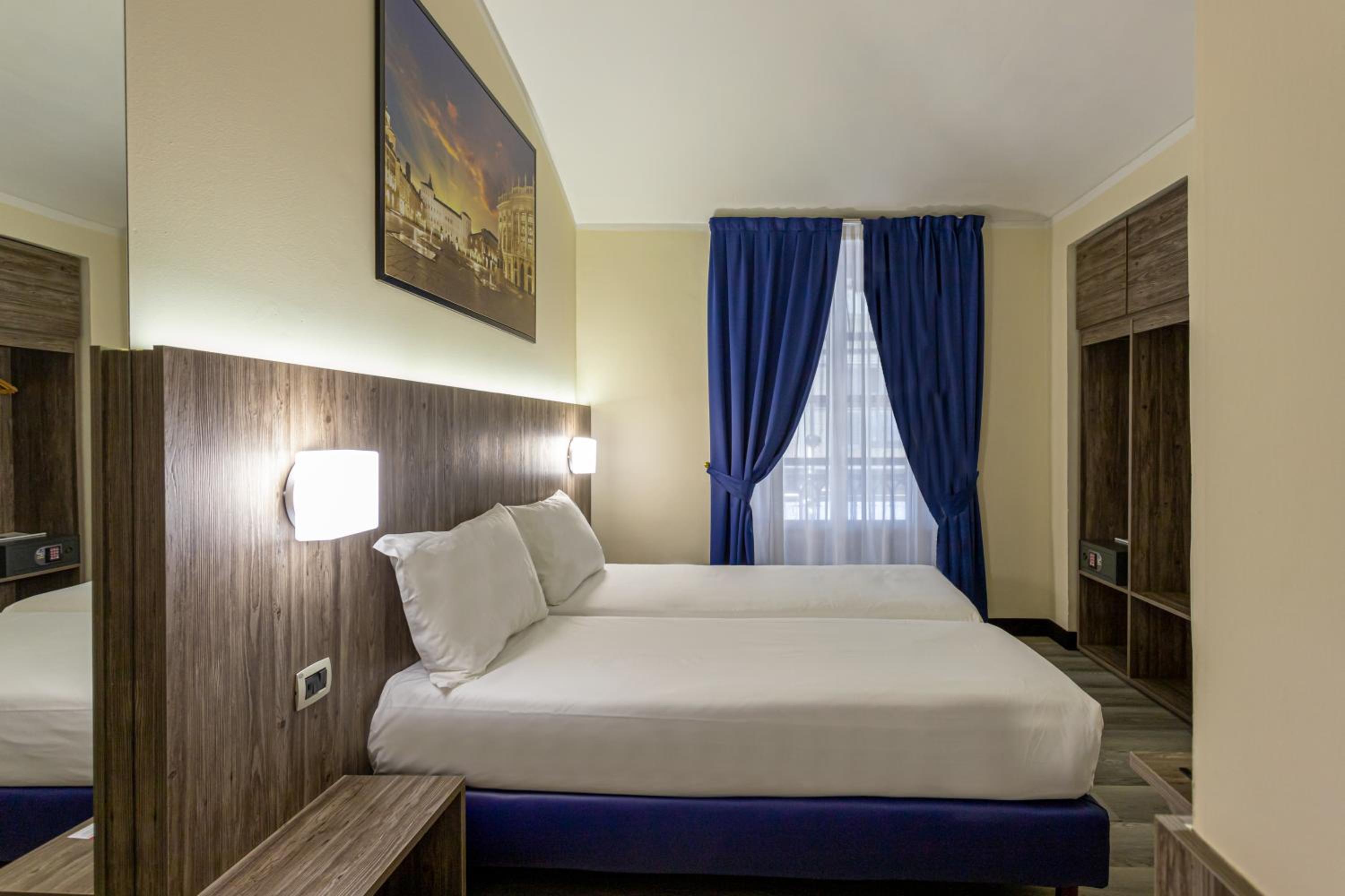 Standard Double or Twin Room photo 2