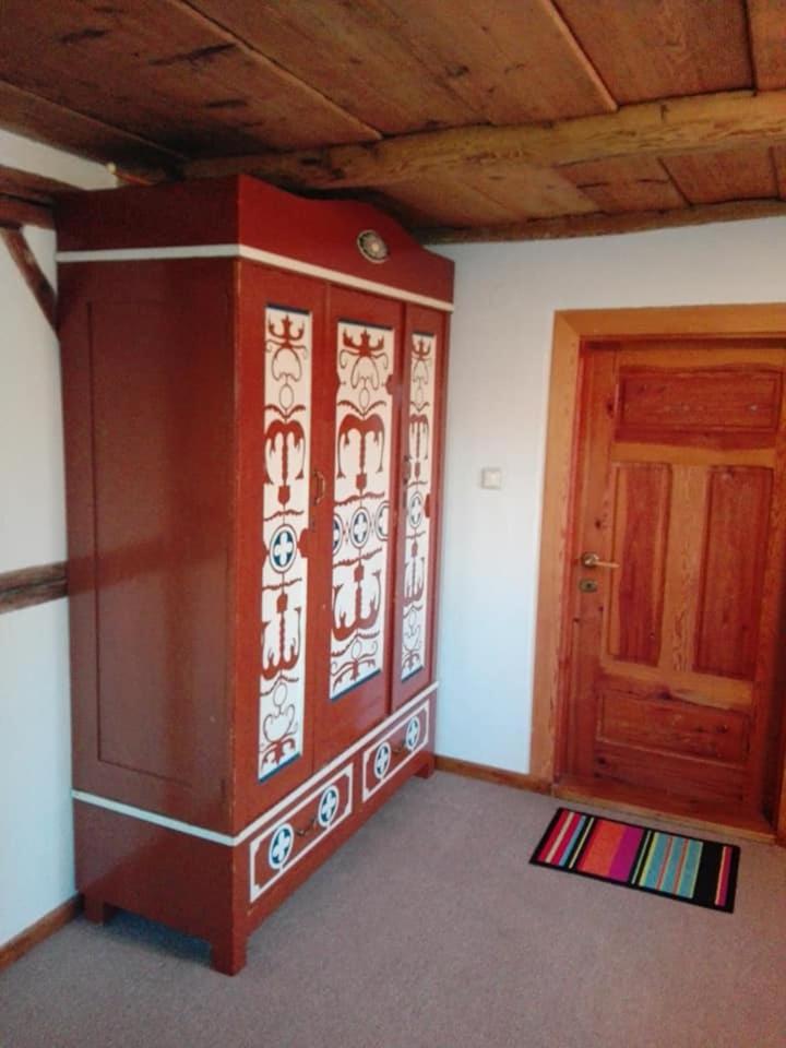 Double or Twin Room with Shared Bathroom photo 2