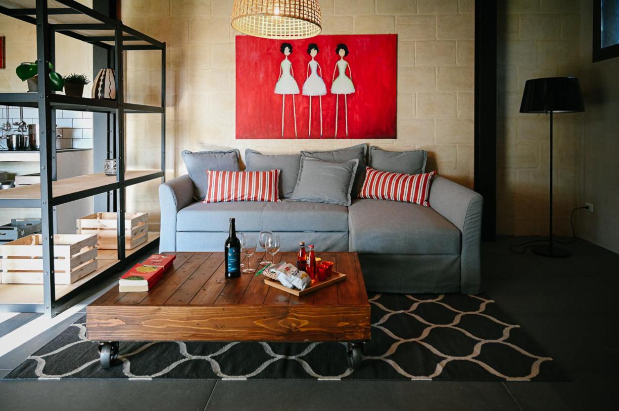 Villa with Garden View